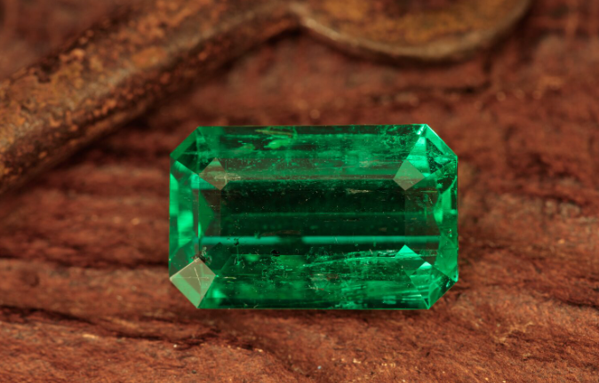 Emerald's Allure: A Timeless Treasure