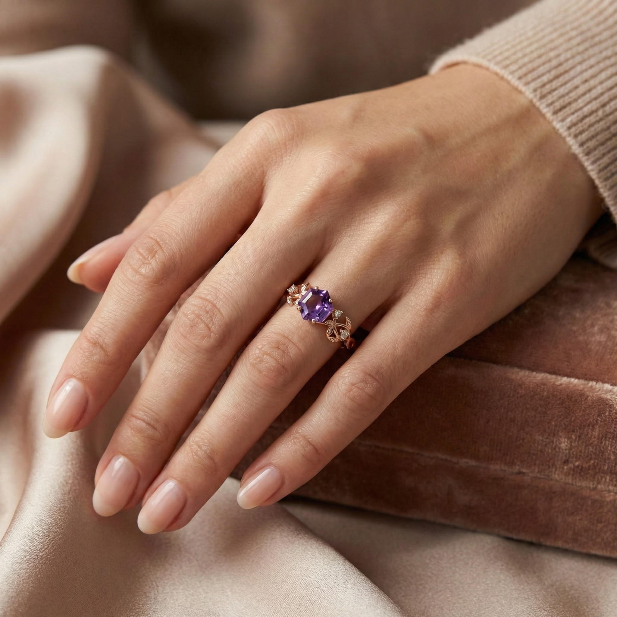 Engagement ring with exquisite leaf design, crafted to perfection for a touch of elegance and sophistication.