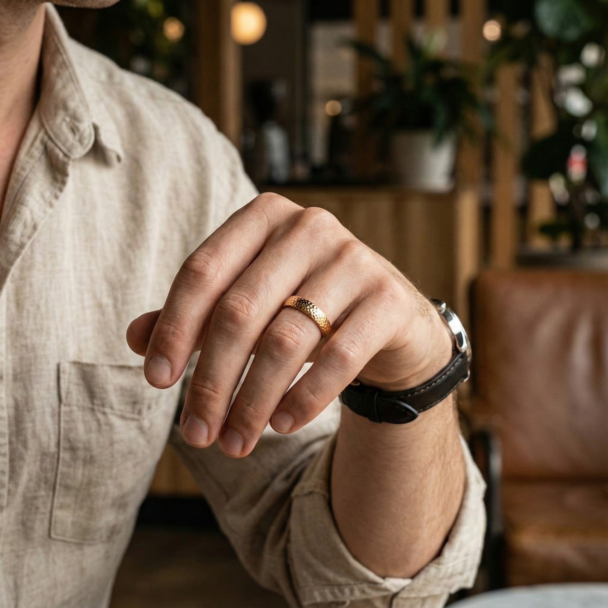 Stylish promise ring crafted in a classic hammered pattern, perfect for making a lasting commitment.