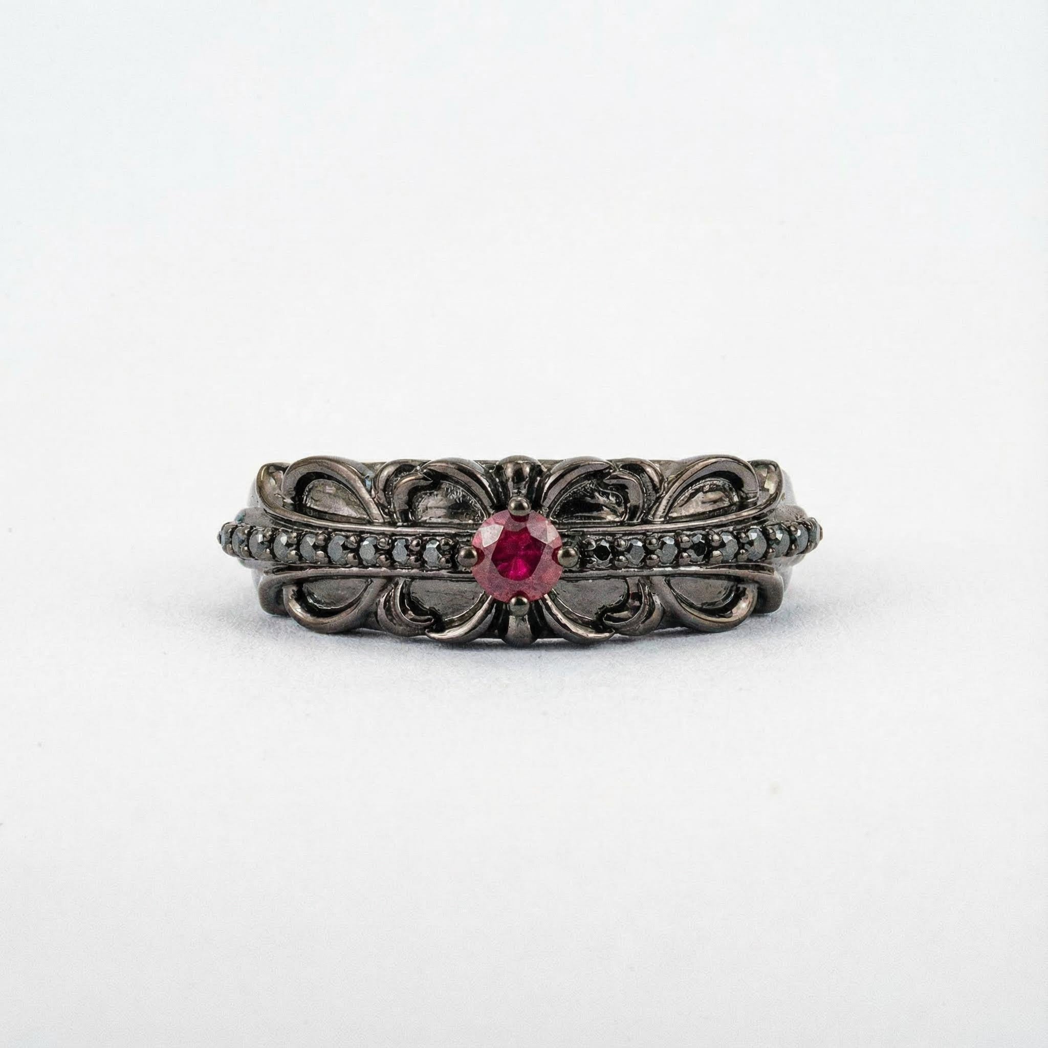 ELEVA - Vintage Round Garnet Rose Gold Engagement Band Handmade Gold Ring Black Gold