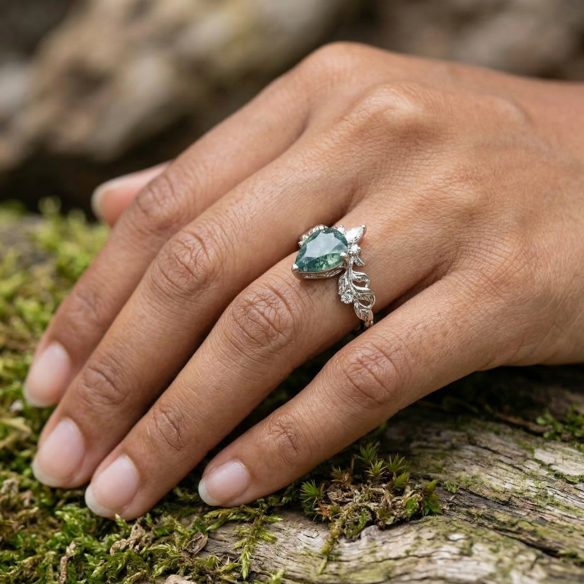 Detailed view of Pear Moss Agate Ring in White Gold