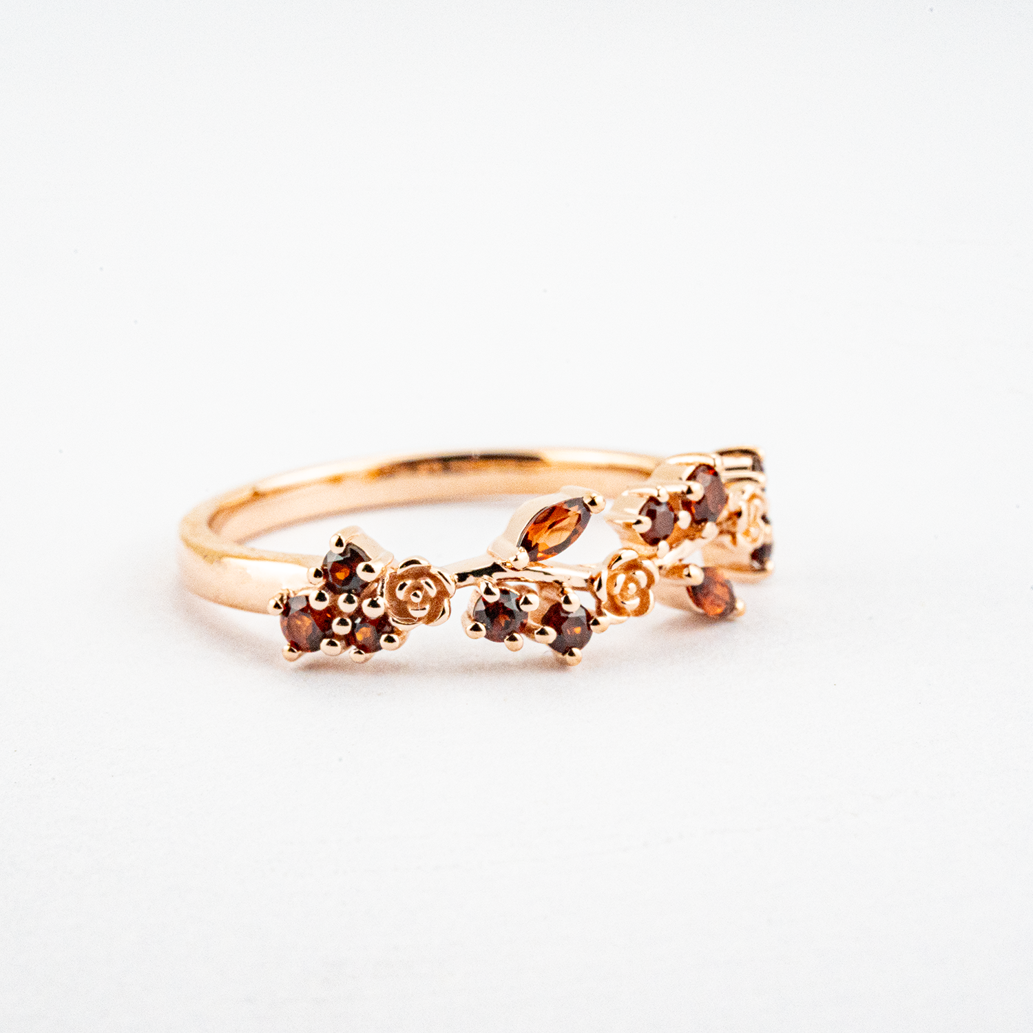 Botanical Elegance - Garnet Rose Gold Leaf Ring Floarl Ring Nature-Inspired Design Engagement Ring