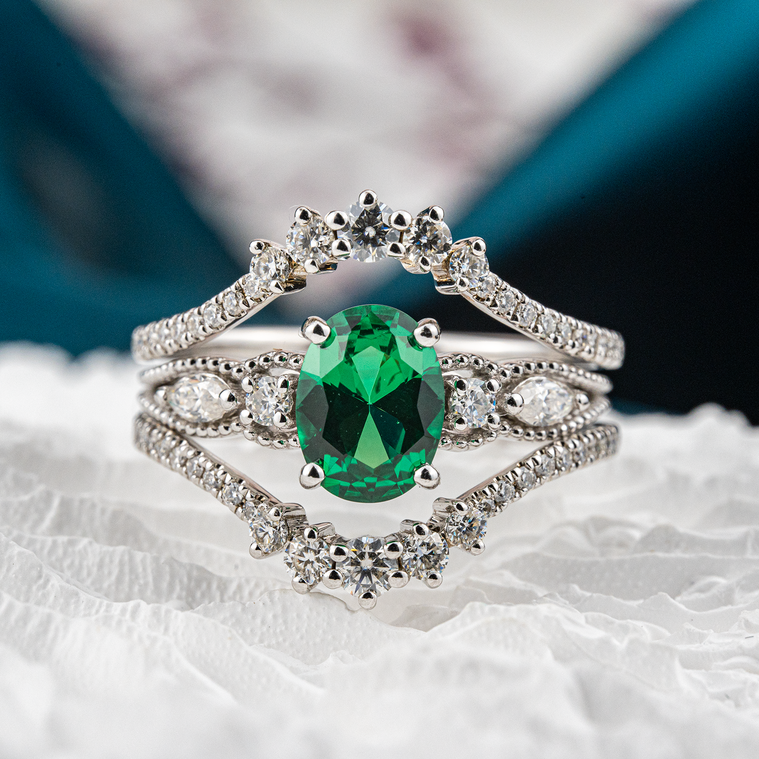 Luxurious Set of Rings for the Elite - Stand Out with Unique Style