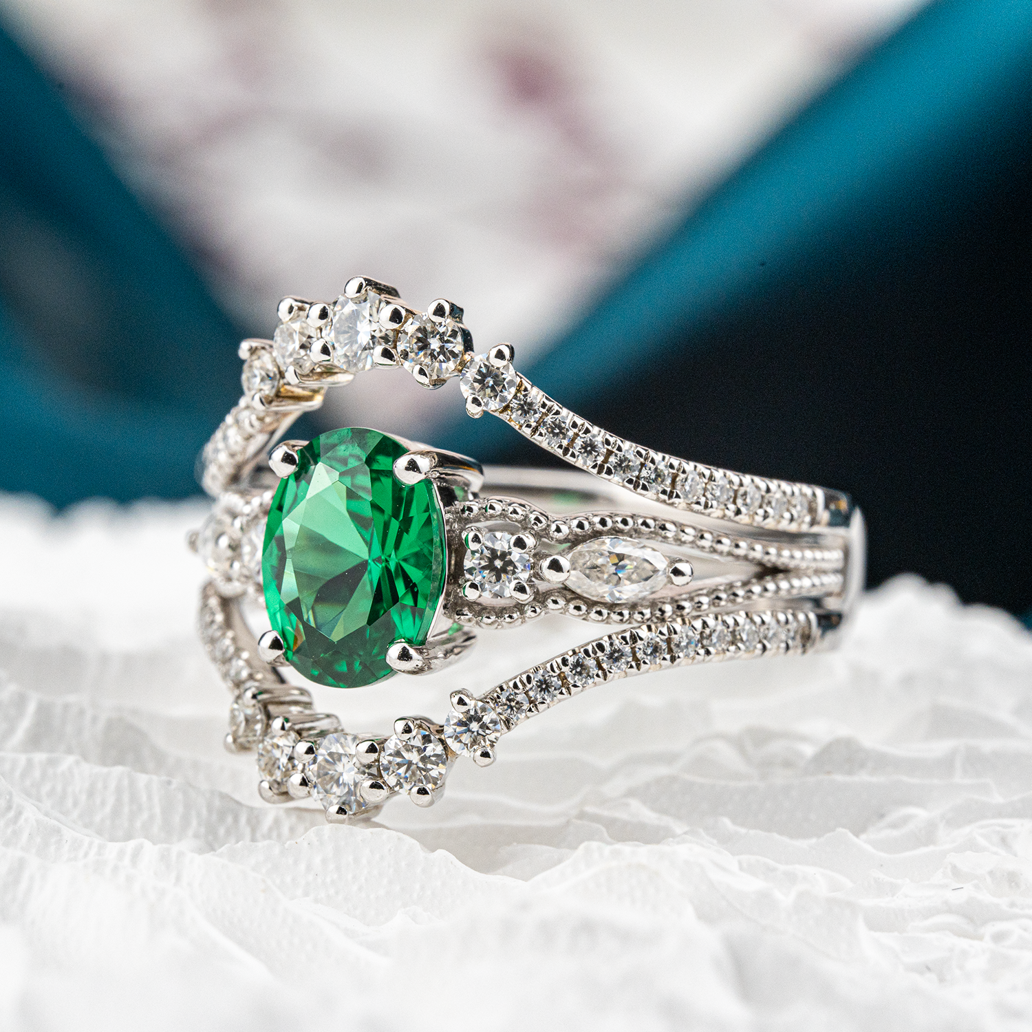 Luxurious Set of Rings for the Elite - Stand Out with Unique Style