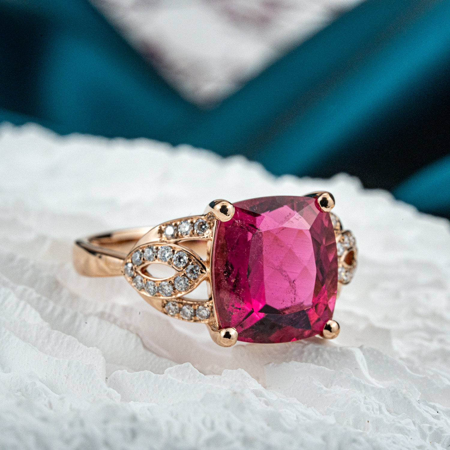Luxurious square cut rubellite rose gold ring - perfect for engagement