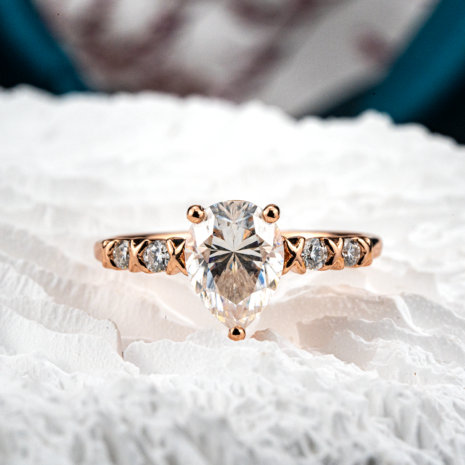 Exquisite Tear-Shaped Moissanite Ring for Luxurious Engagement