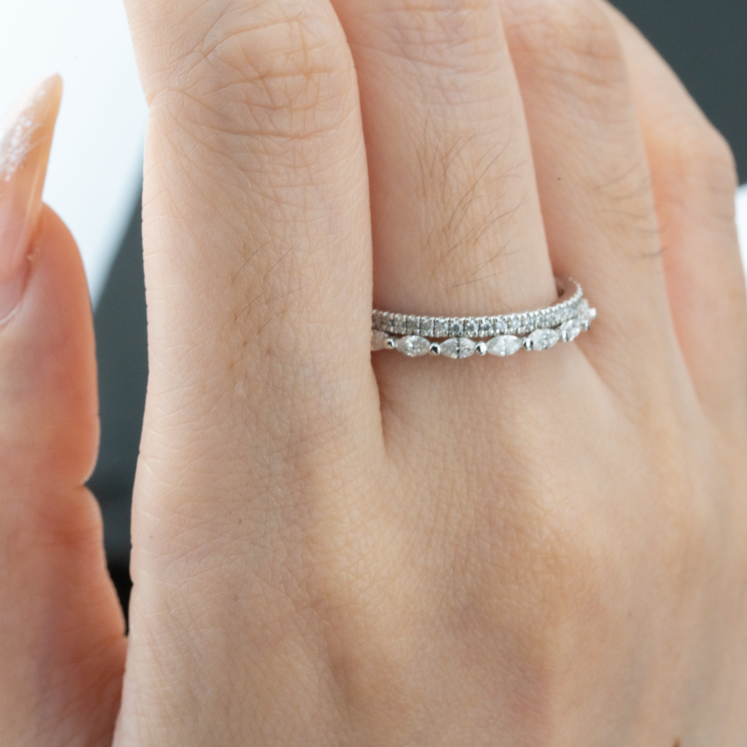 Minimalist Marquise Cut Moissanite White Gold Ring - Elegant Band Design for Engagement