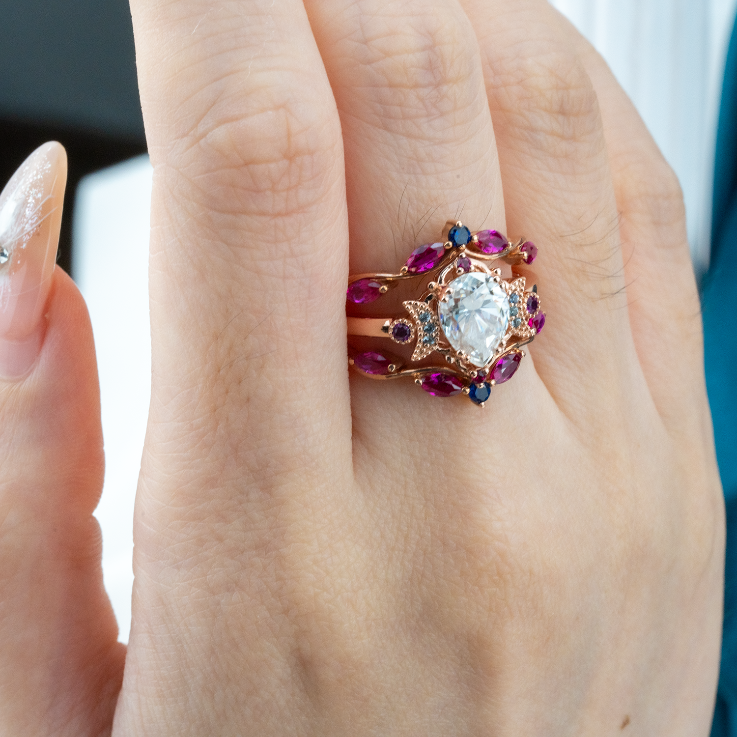 Luxurious Amethyst and Moissanite Wedding Ring Set