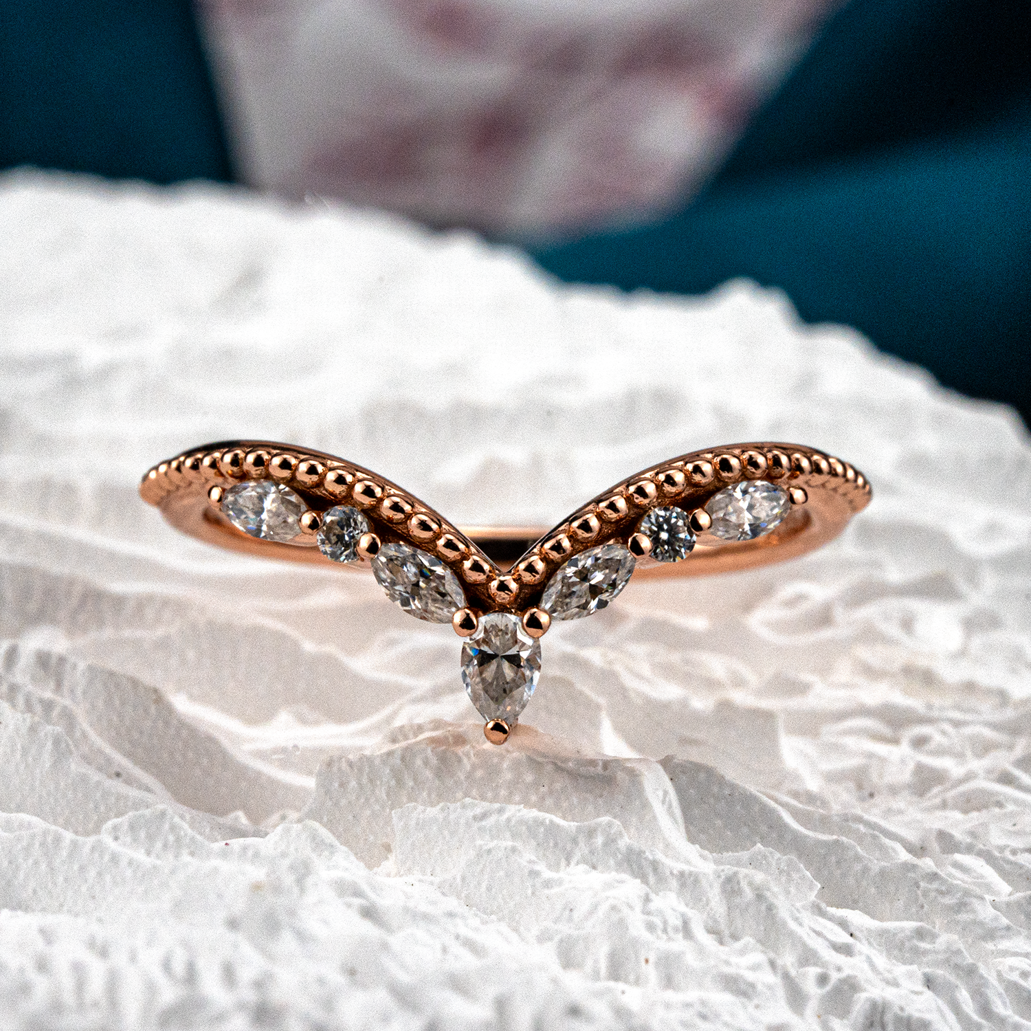 Luxurious Anniversary Ring Set with Rare Round Moissanite Gemstone