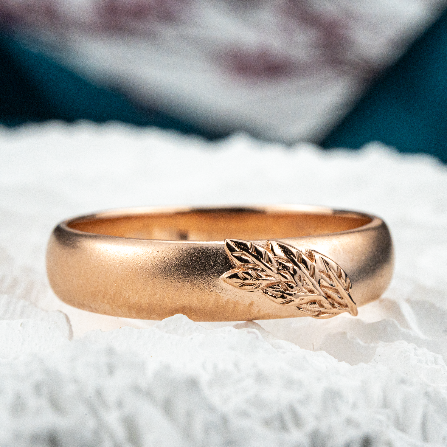 Best Gift for Her - Elegant Leaf Ring, Timeless Promise Ring, Classic and Stylish Design