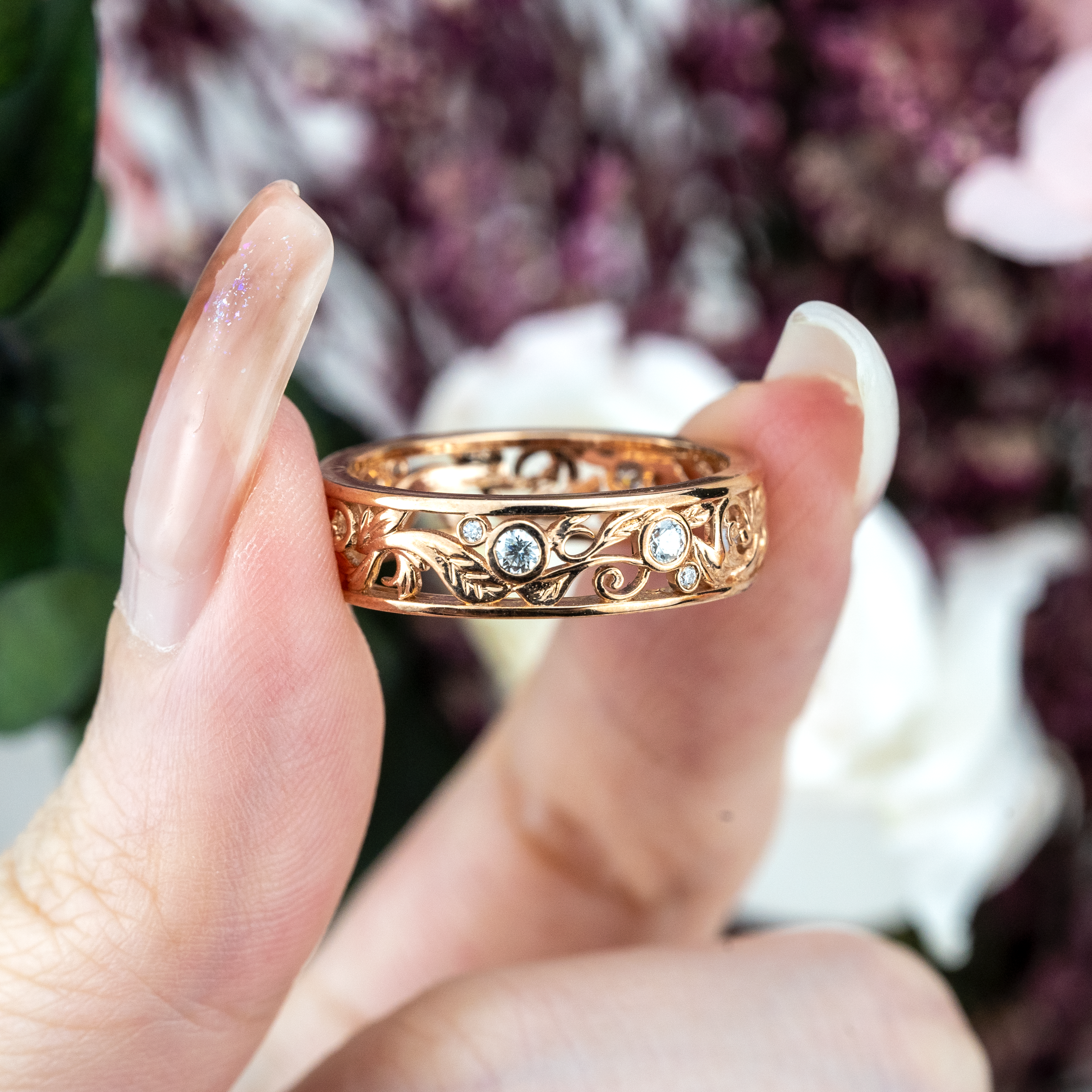 Unique Diamond Gold Leaf Band.