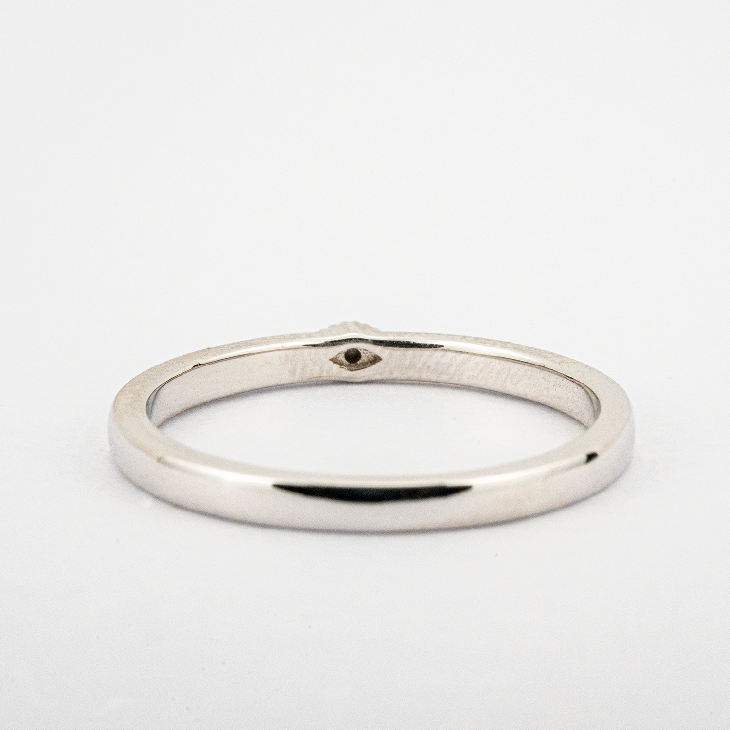 Minimalist Turquoise Ring in White Gold - Elegant and Unique Jewelry