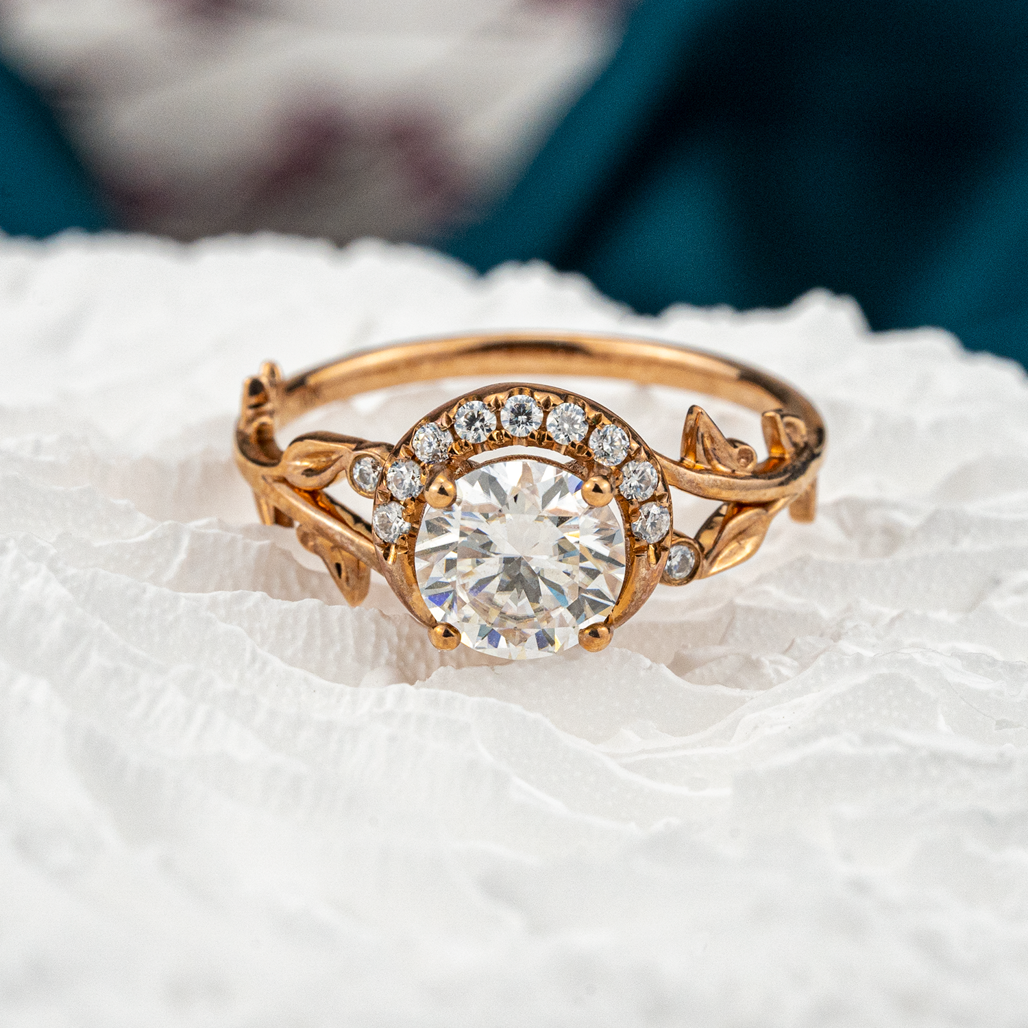 Elegant Rose Gold Leaf Ring featuring Round Moissanite Gemstone - Perfect for adding a touch of sophistication