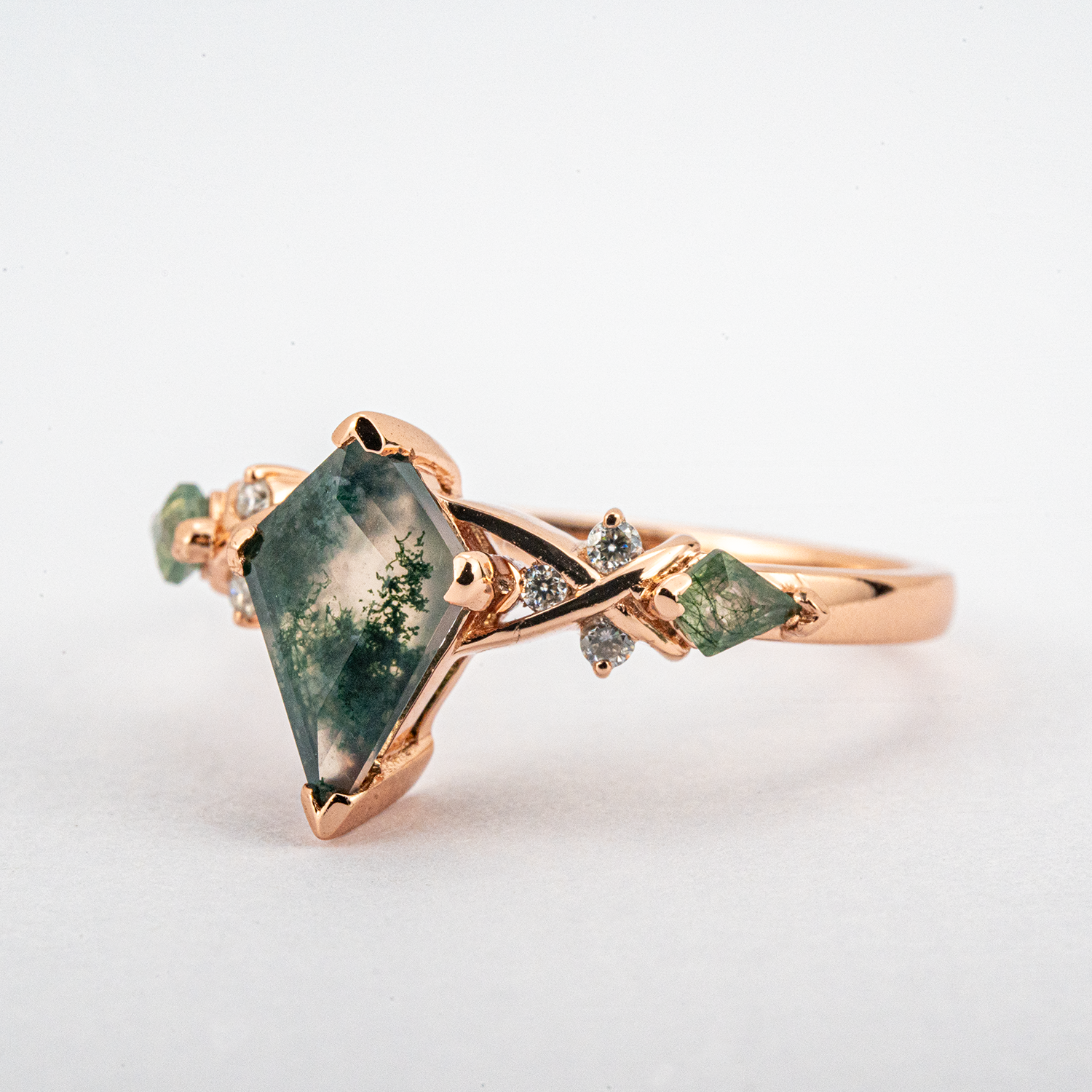 Unique Moss Agate and Moissanite Gemstone Leaf Ring for Women - Organic Nature Inspired Jewelry