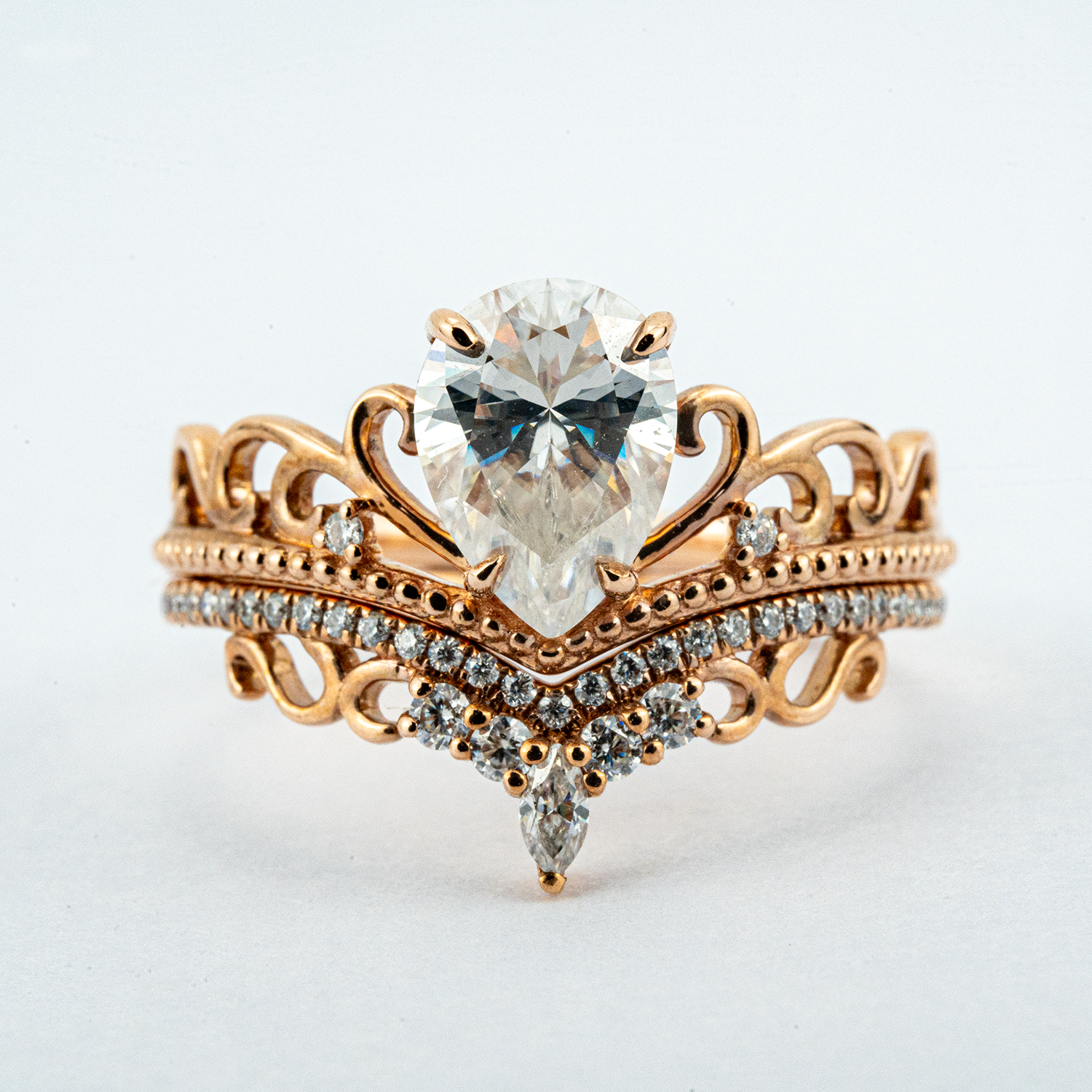 Exquisite pear cut moissanite engagement ring set for enhanced sparkle