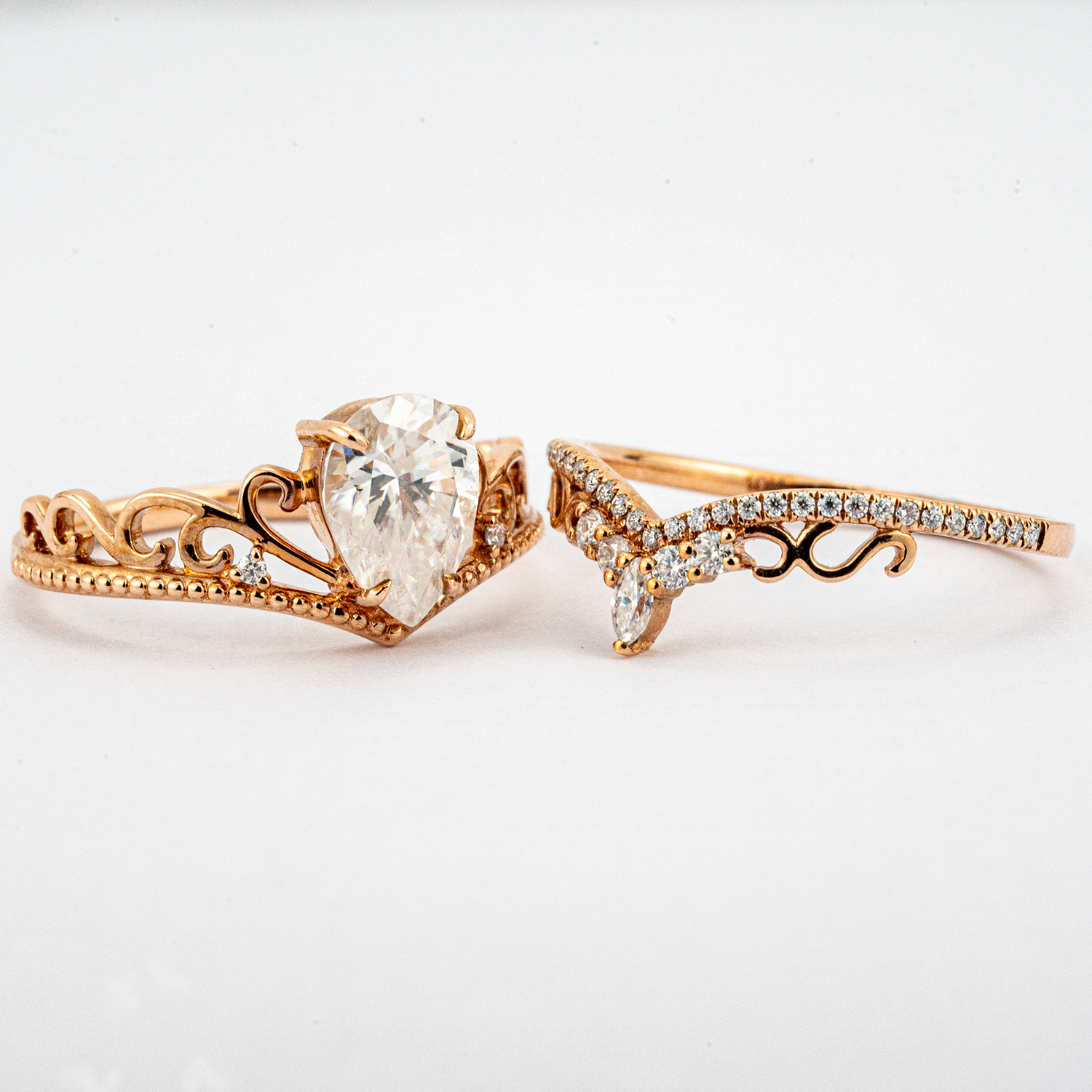 Exquisite pear cut moissanite engagement ring set for enhanced sparkle