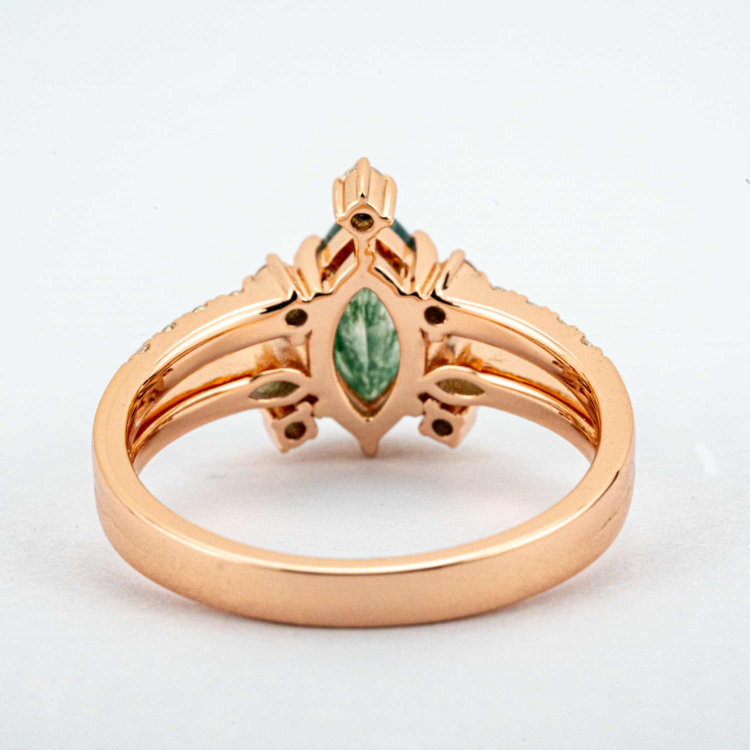 Marquise Moss Agate Ring - Stunning Nature-Inspired Design for Unique Anniversary Rings
