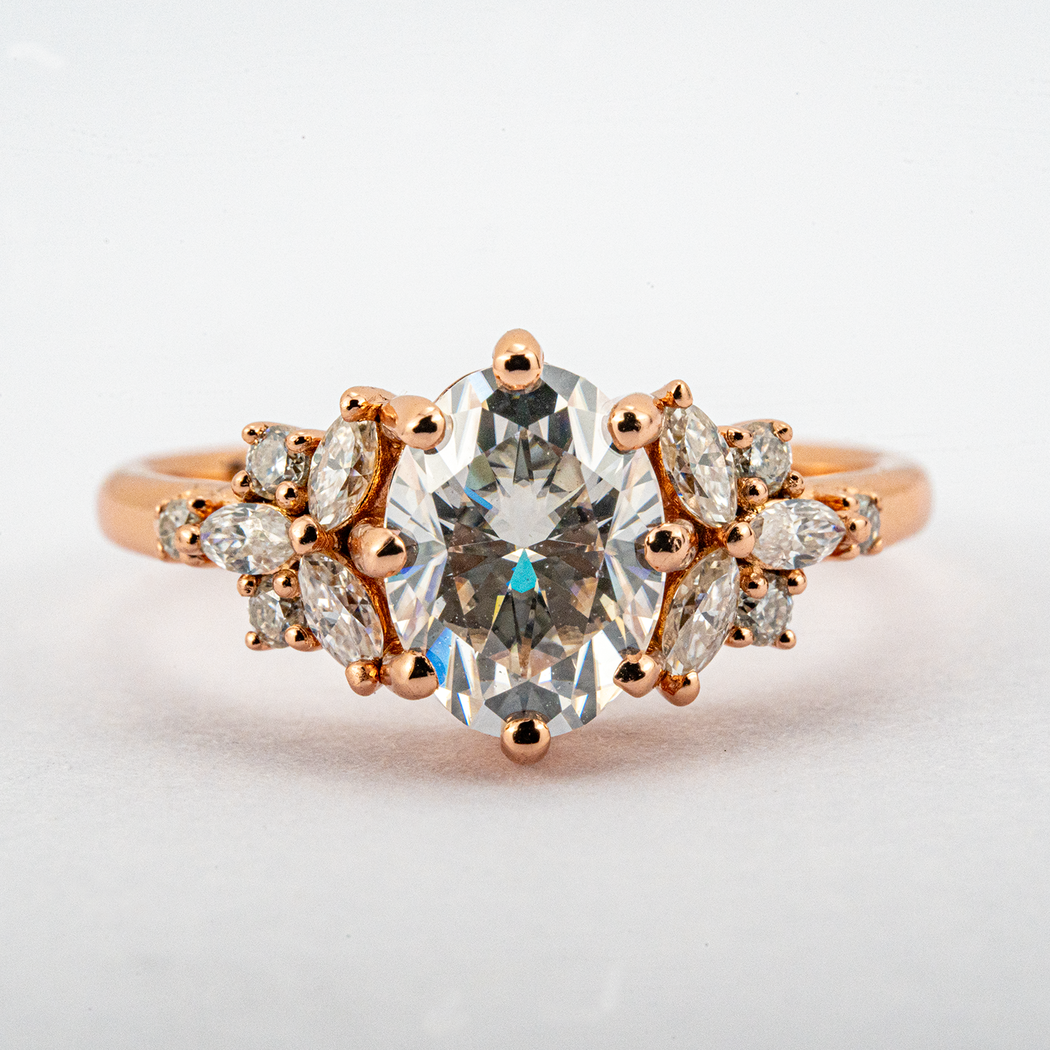 A dazzling oval moissanite ring - perfect for your engagement! 💍 Shine bright with this stunning 18k gold beauty!