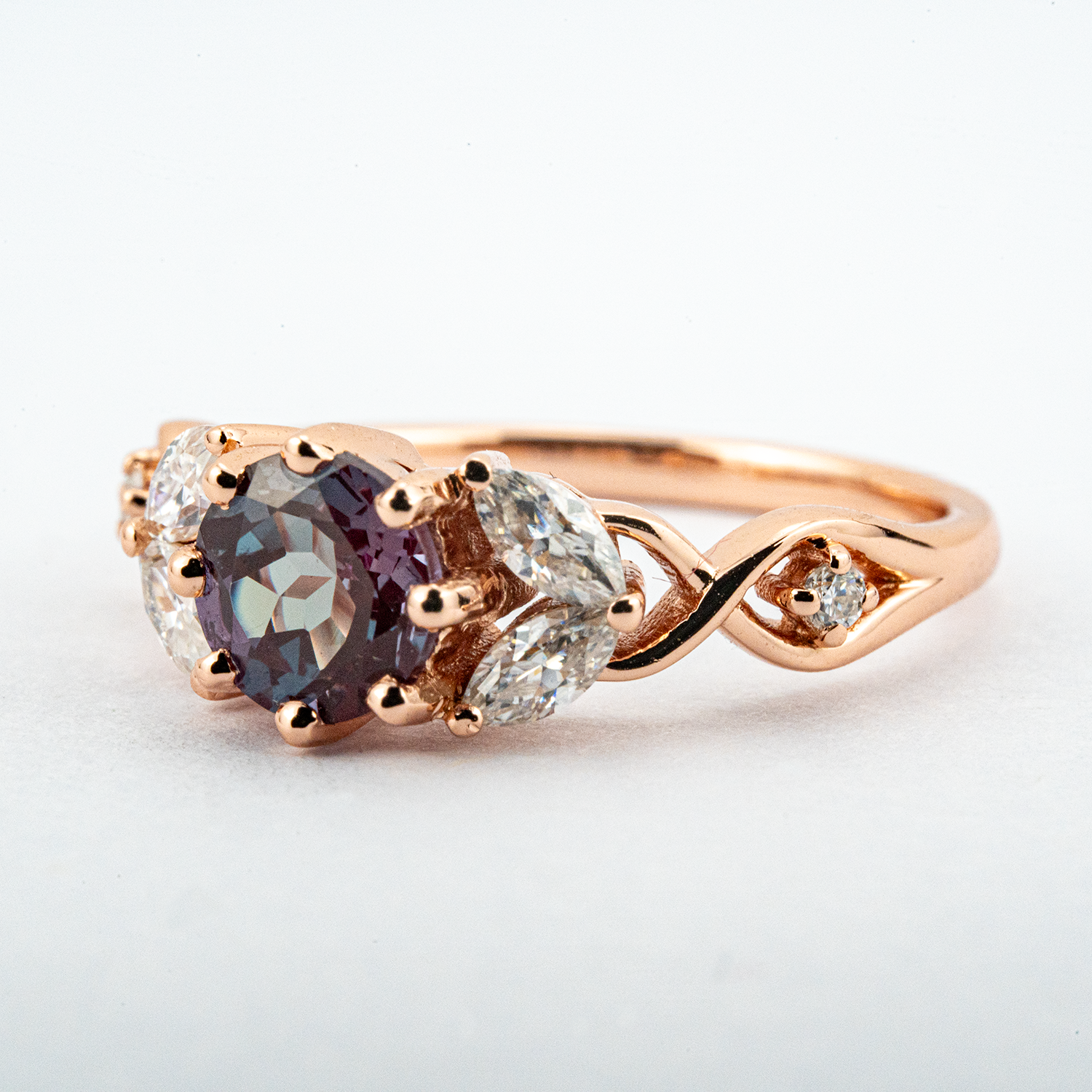 Round Lab Alexandrite Gold Ring With Moissanite.