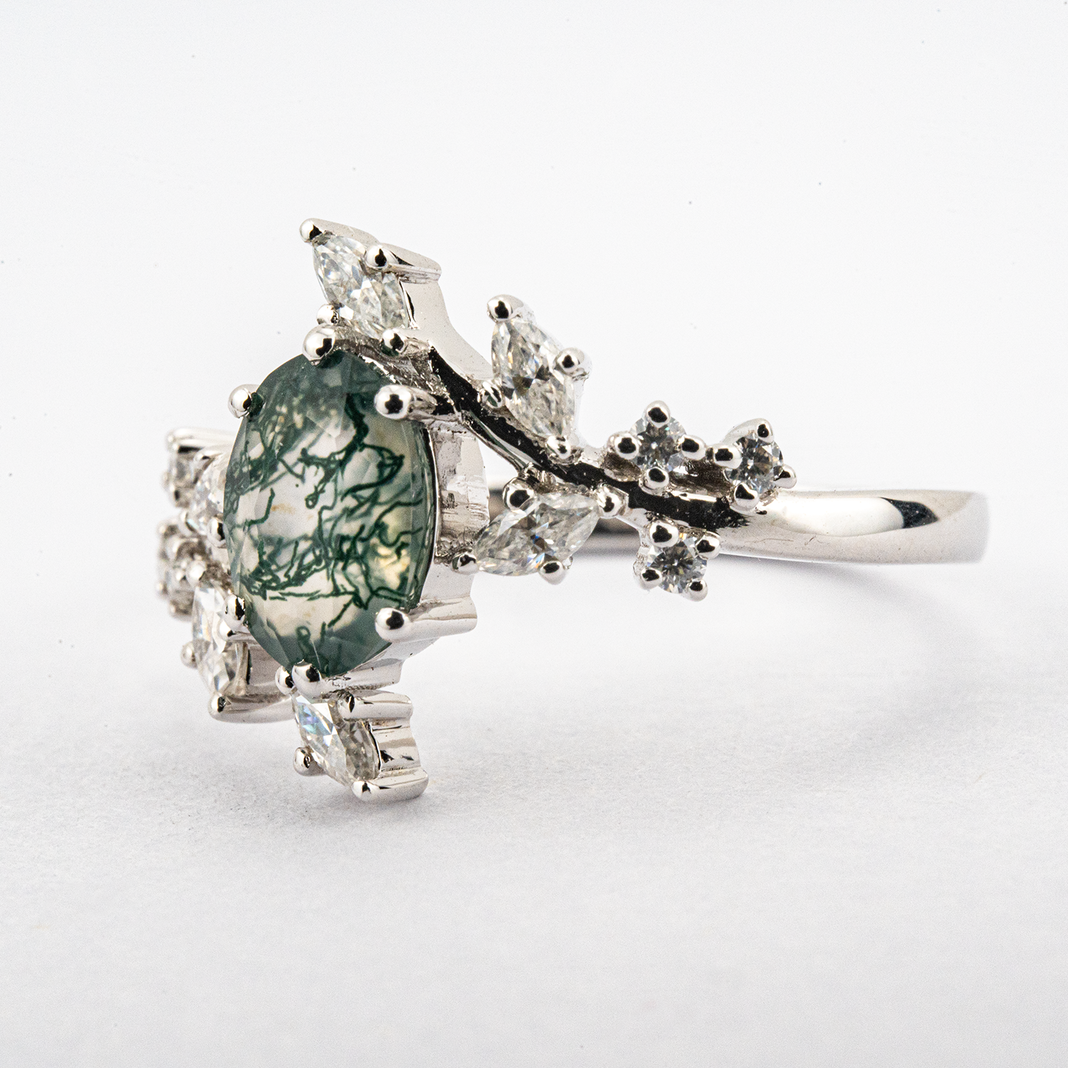 Oval Moss Agate White Gold Leaf Ring.