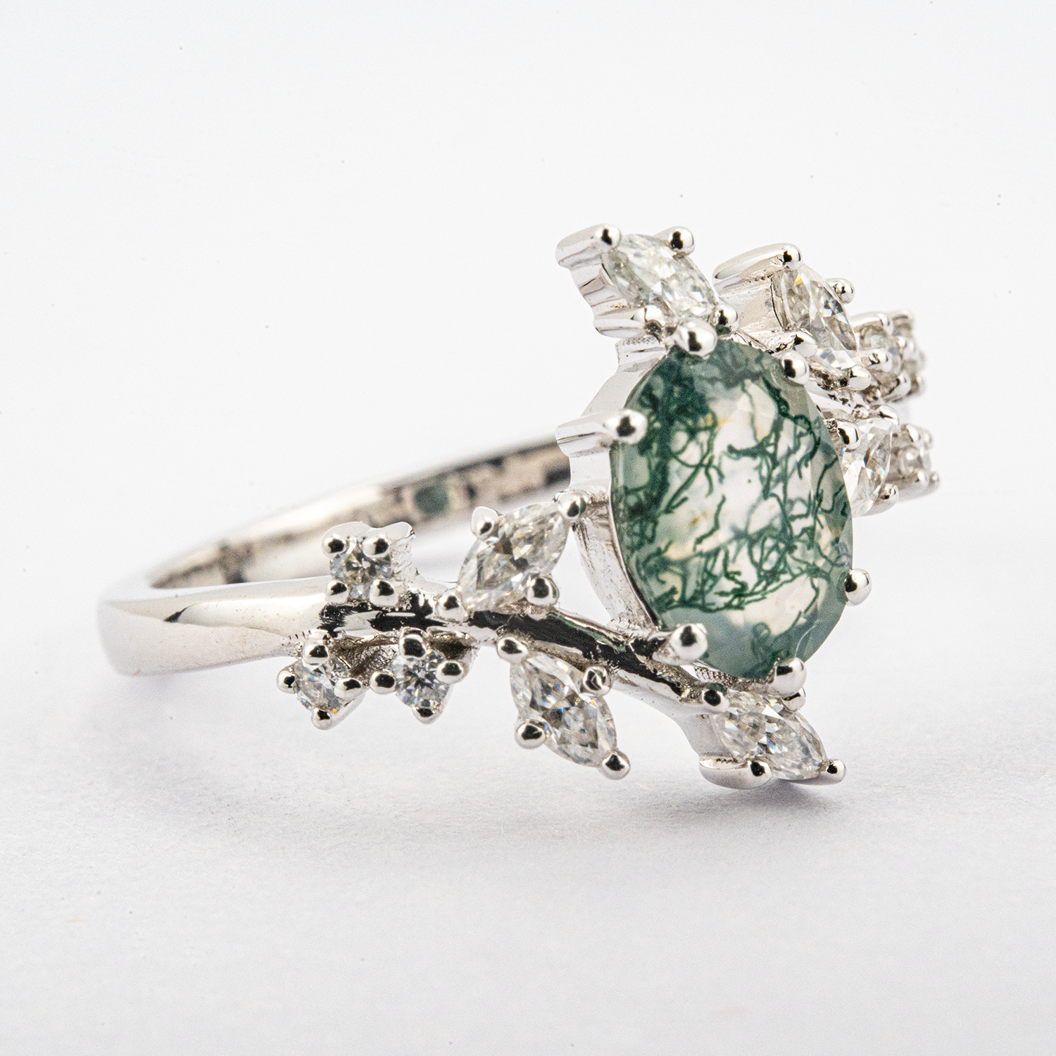 Oval Moss Agate White Gold Leaf Ring.