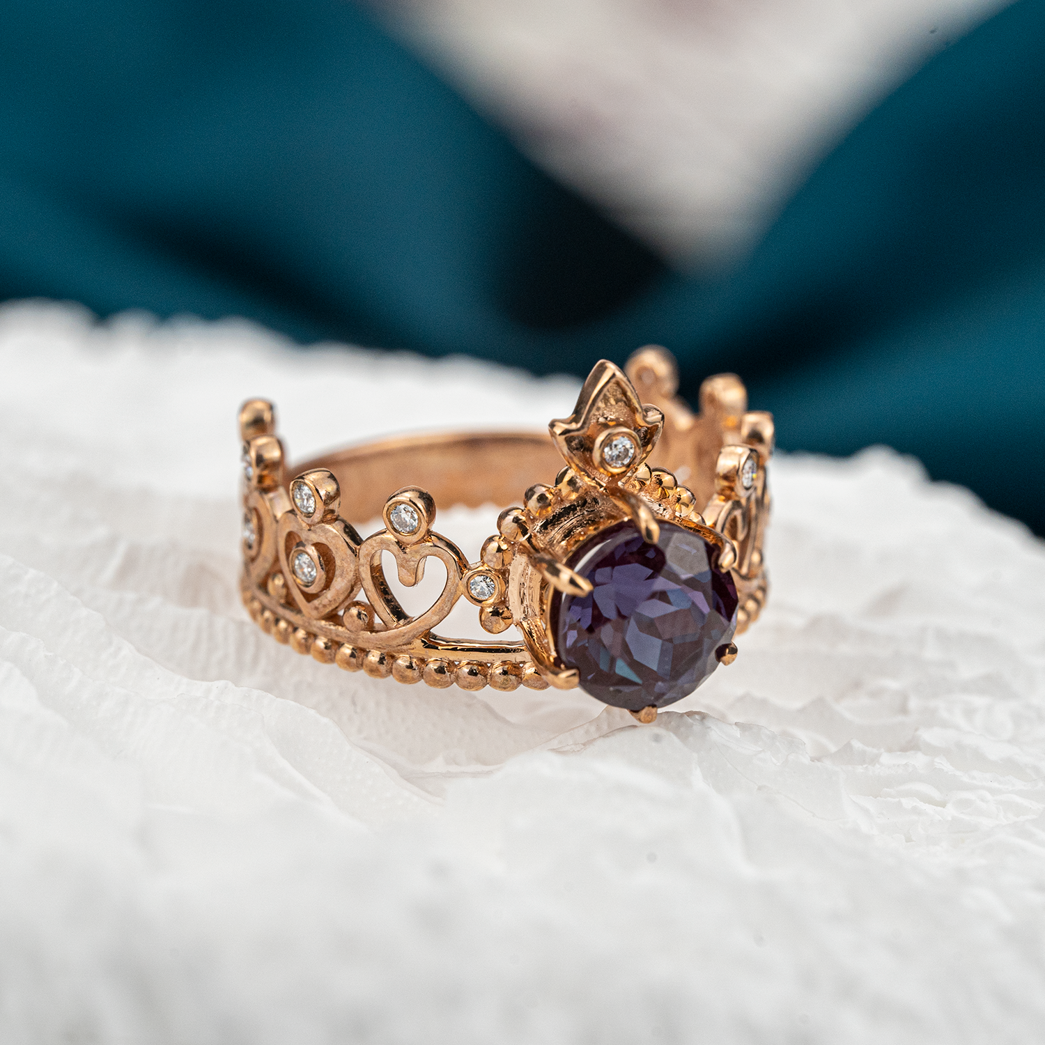 Exquisite Alexandrite gemstone set in a Crown Ring - perfect for special occasions