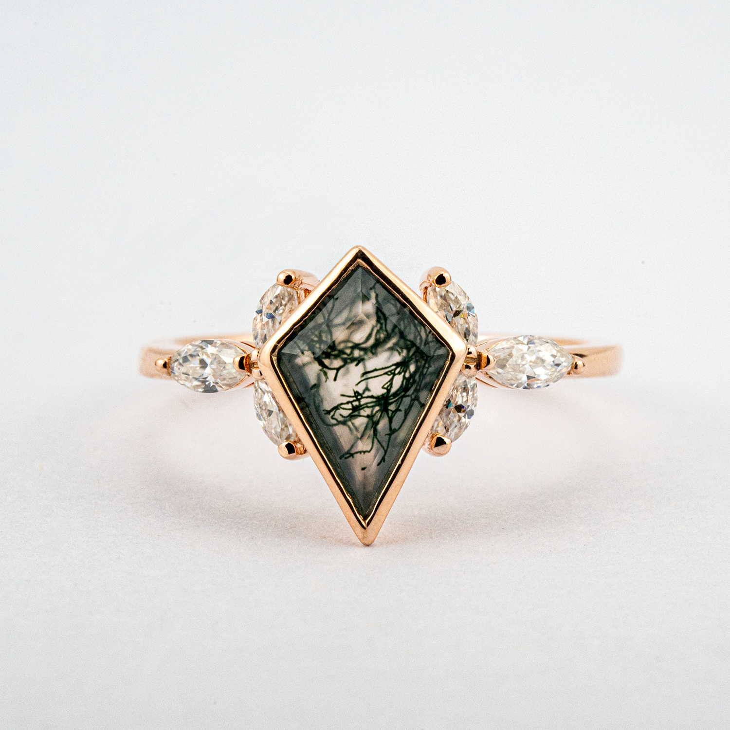 Unique Kite Moss Agate Leaf Gold Ring.