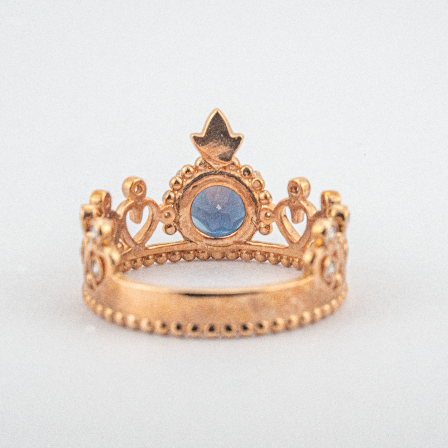 Exquisite Alexandrite gemstone set in a Crown Ring - perfect for special occasions
