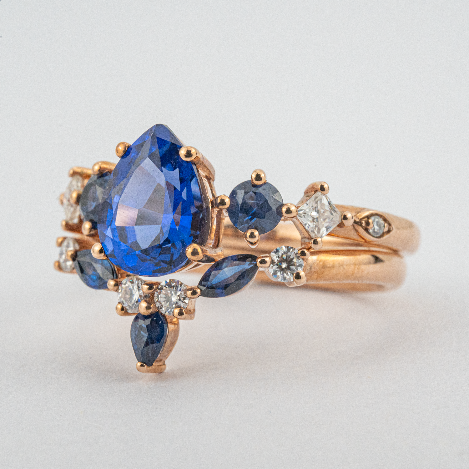 Luxurious Lab Pear Sapphire With Moissanite Ring Set.