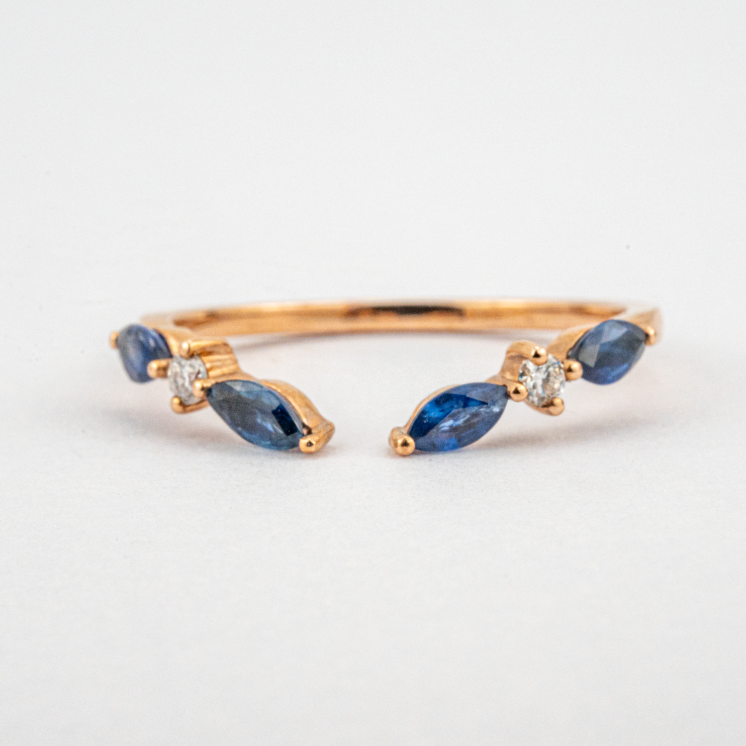 Exquisite sapphire engagement ring set for a luxurious touch