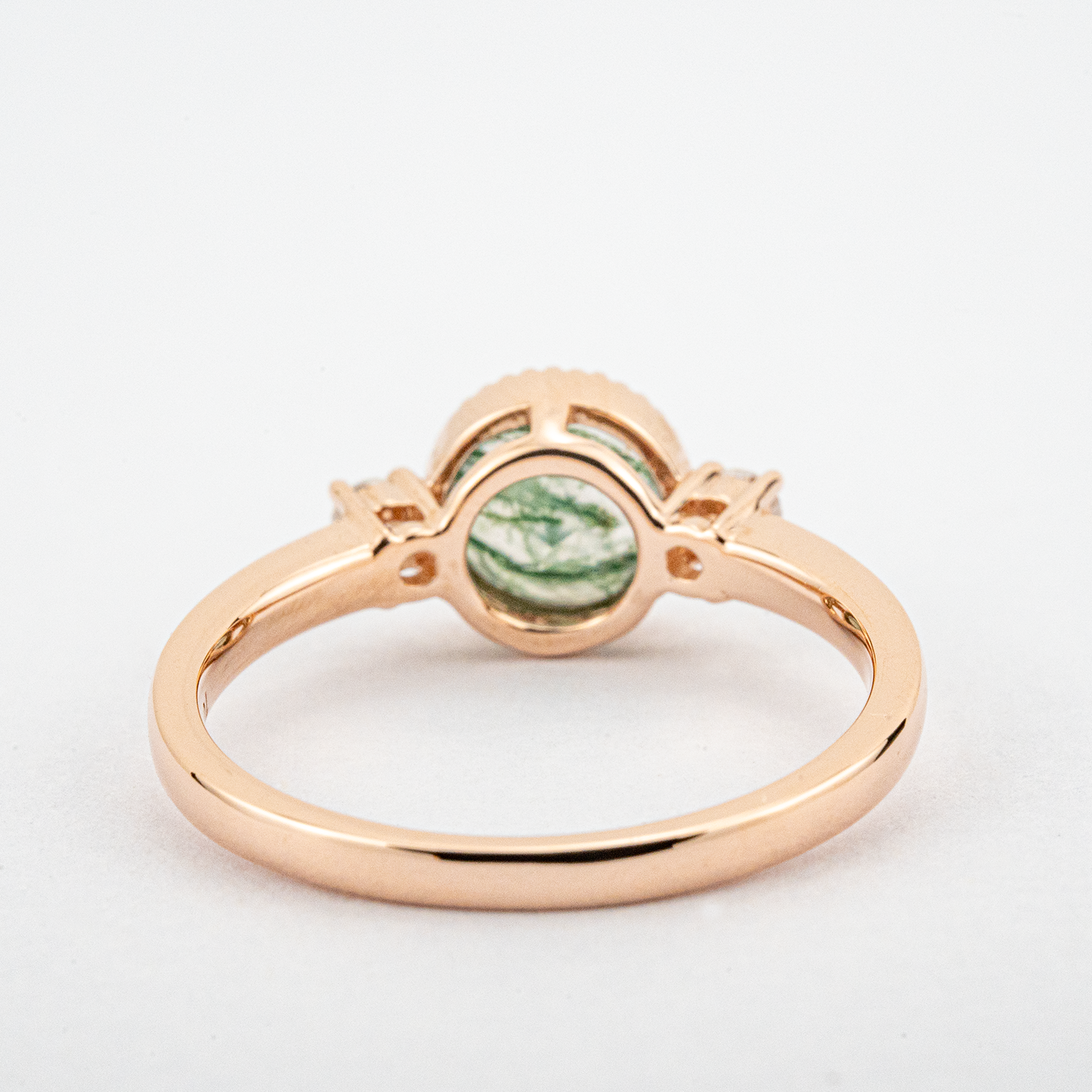 Stunning Round Moss Agate Ring, a timeless choice for your Engagement