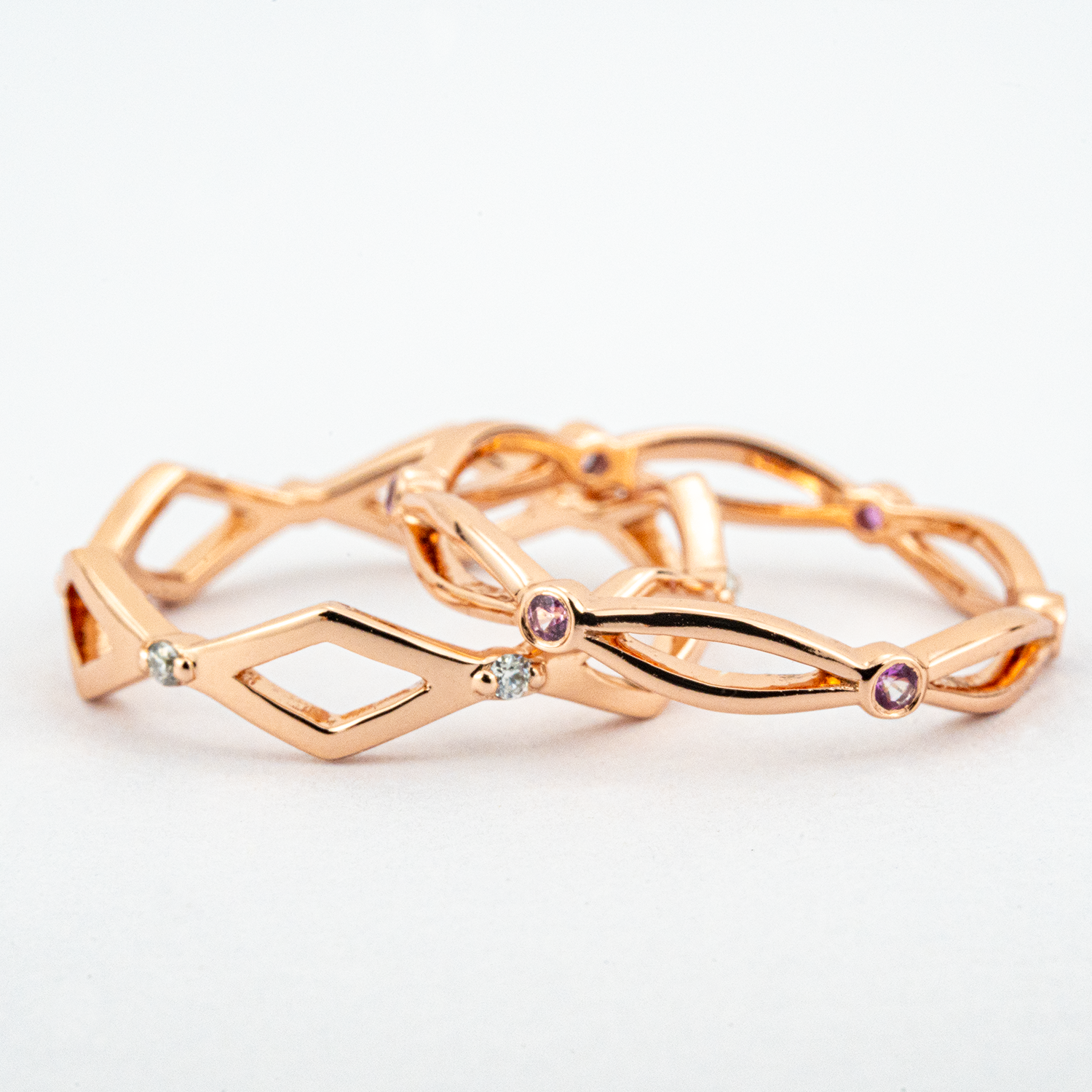 Minimalist Style Moissanite Couple Ring - Sleek Design for Modern Couples