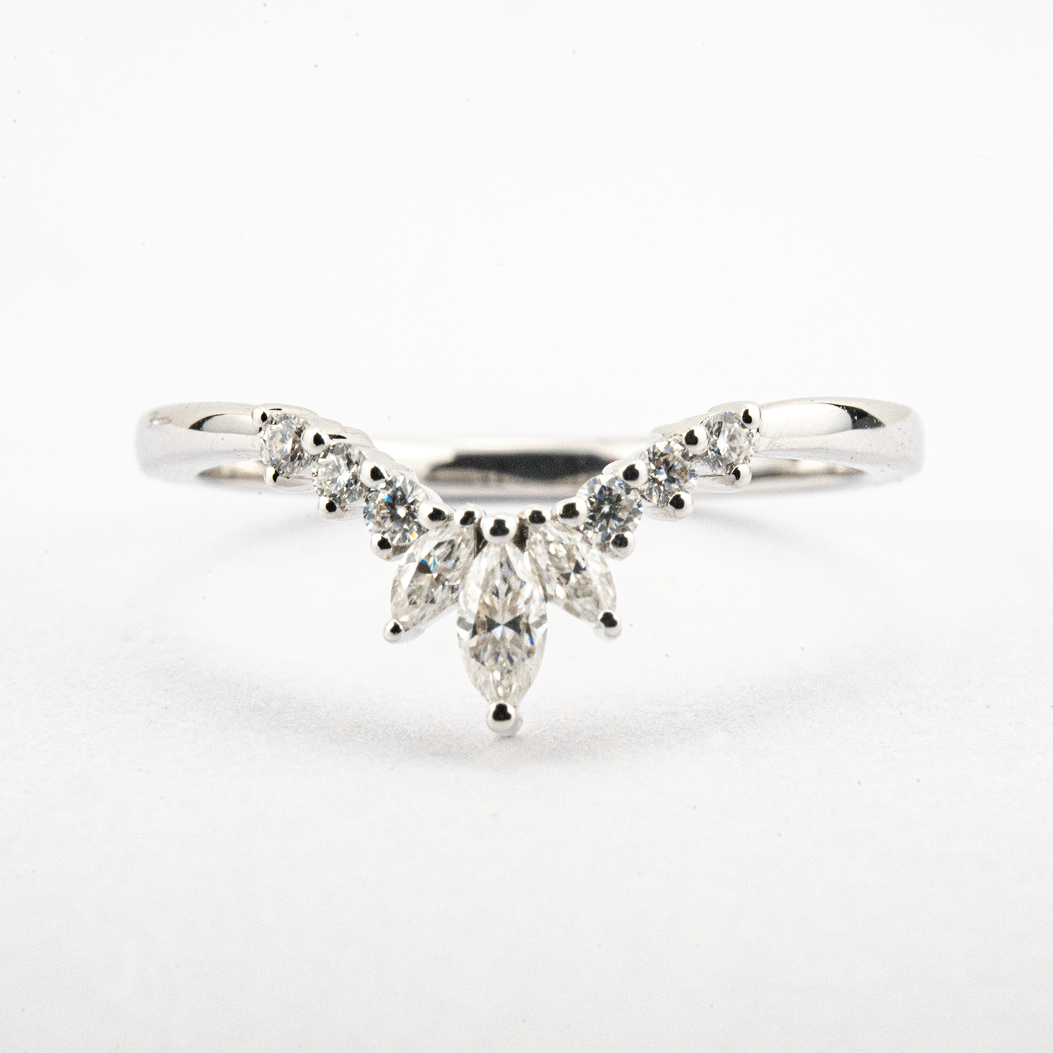 Exquisite White Gold Ring Set with Kite Moissanite - Luxury Jewelry Collection