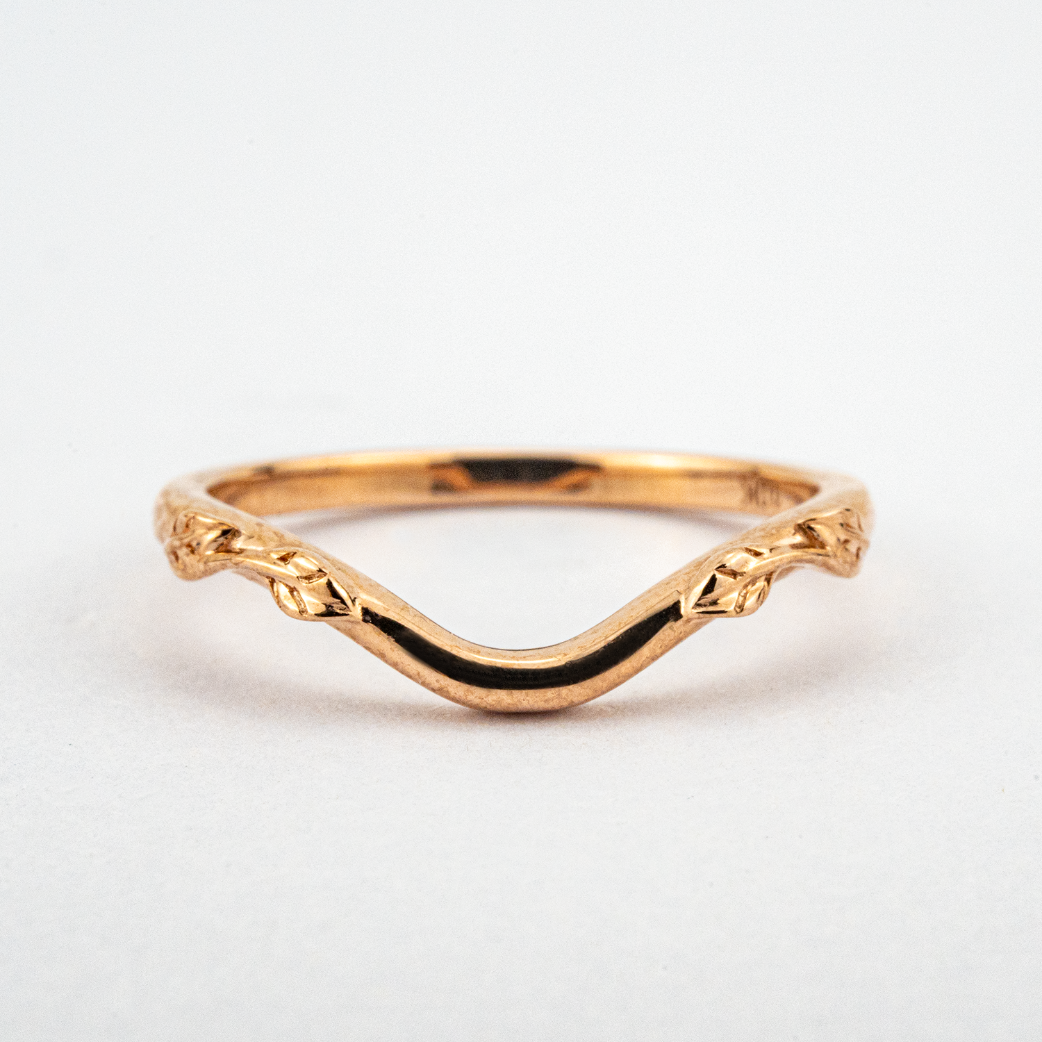 Elegant hexagonal salt and pepper ring set crafted in 18k gold - perfect for engagement