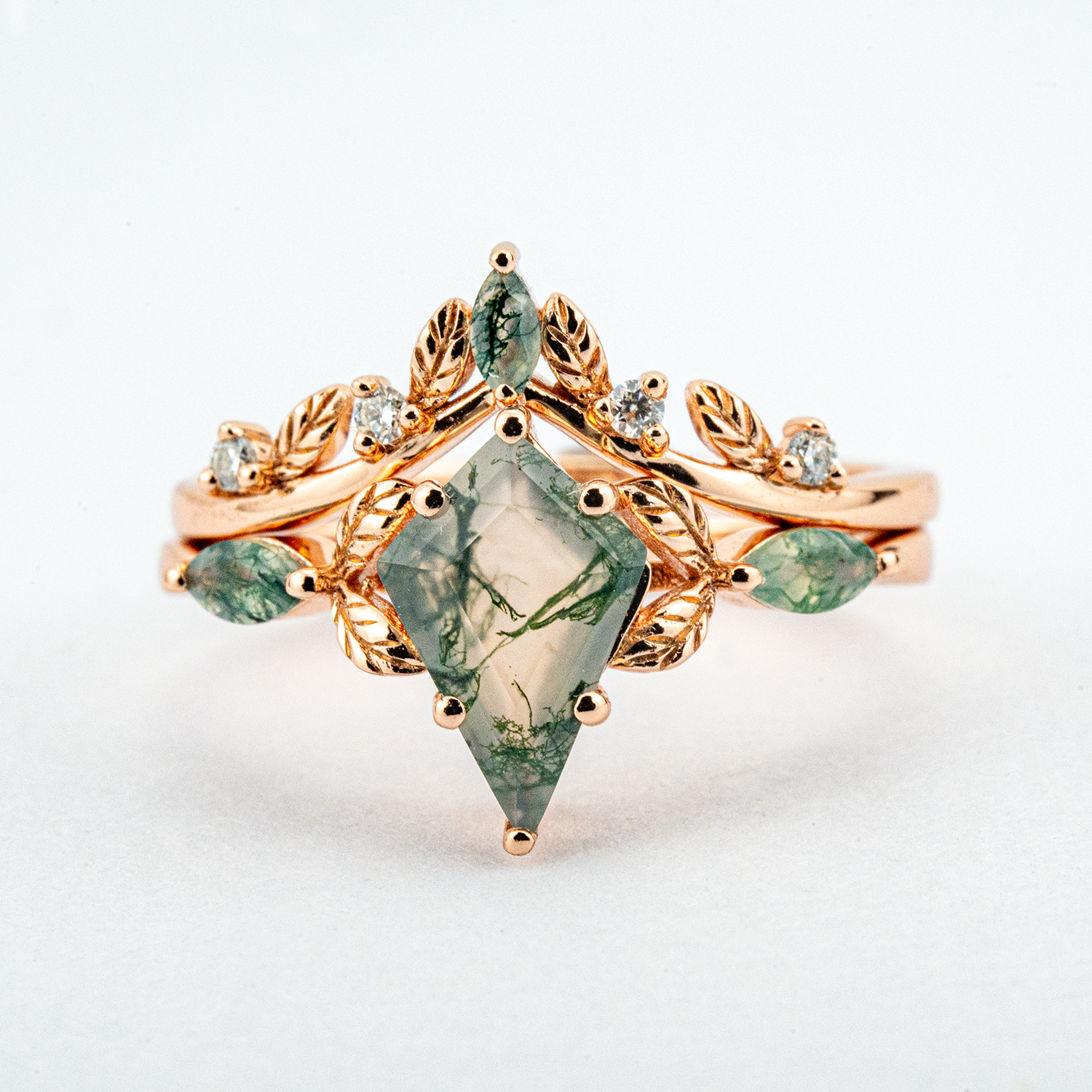 Kite Moss Agate Ring Set with intricate leaf detailing, ideal for eco-conscious fashion enthusiasts.
