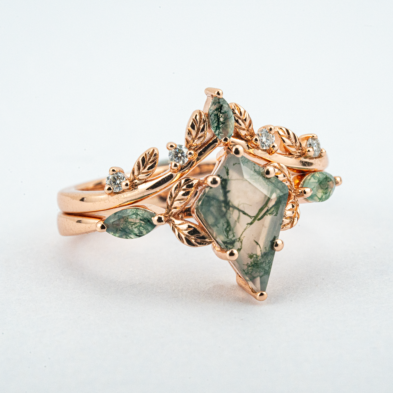 Kite Moss Agate Ring Set with intricate leaf detailing, ideal for eco-conscious fashion enthusiasts.