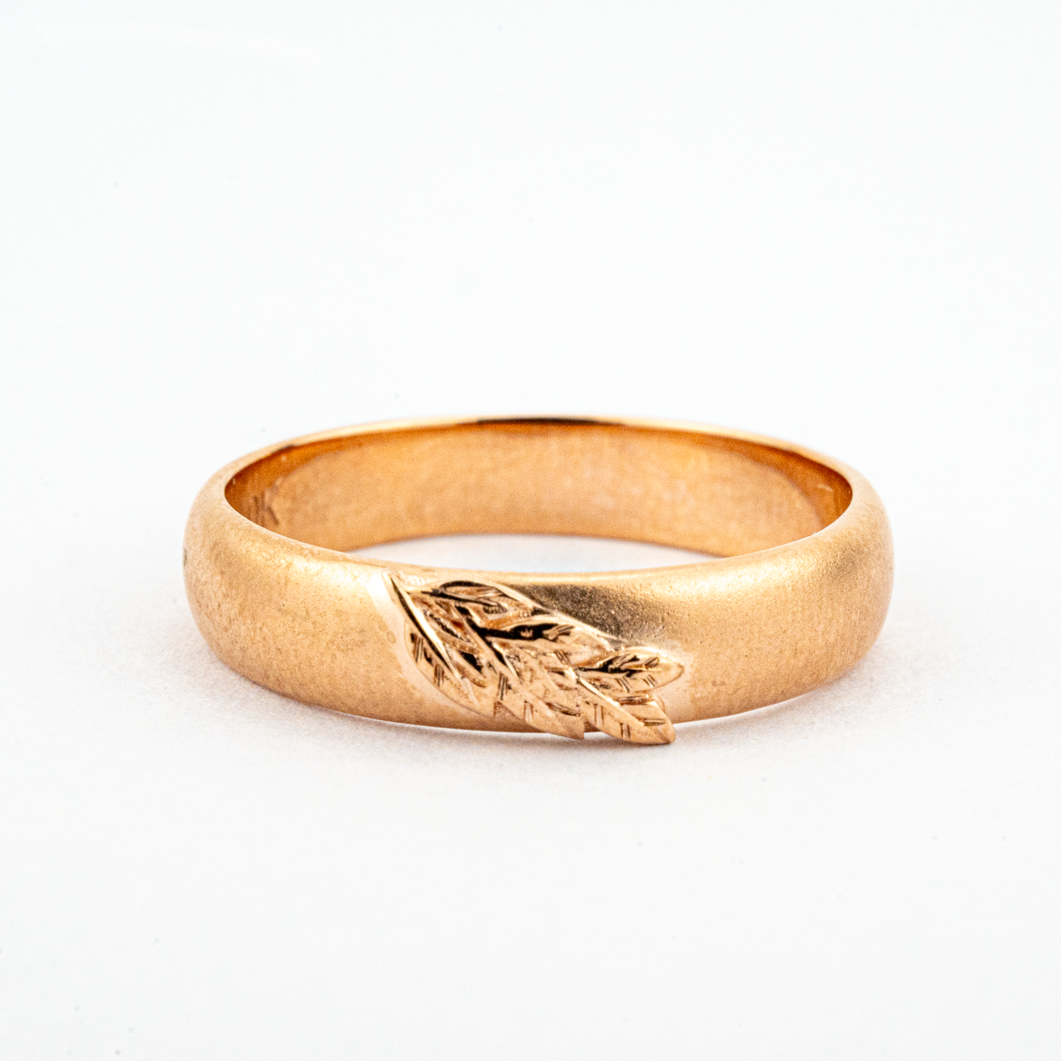 Best Gift for Her - Elegant Leaf Ring, Timeless Promise Ring, Classic and Stylish Design