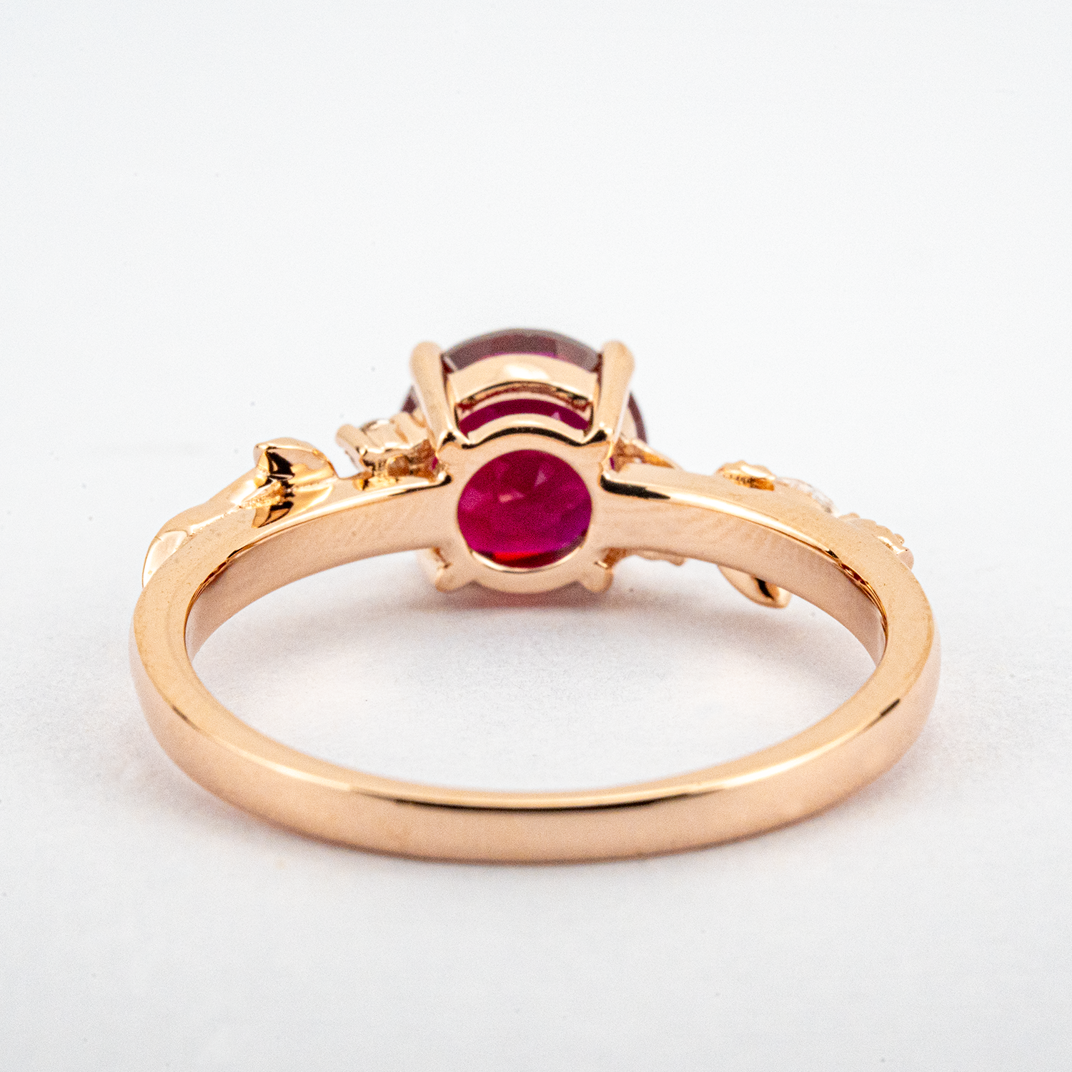 Exquisite round ruby ring in luxurious rose gold setting