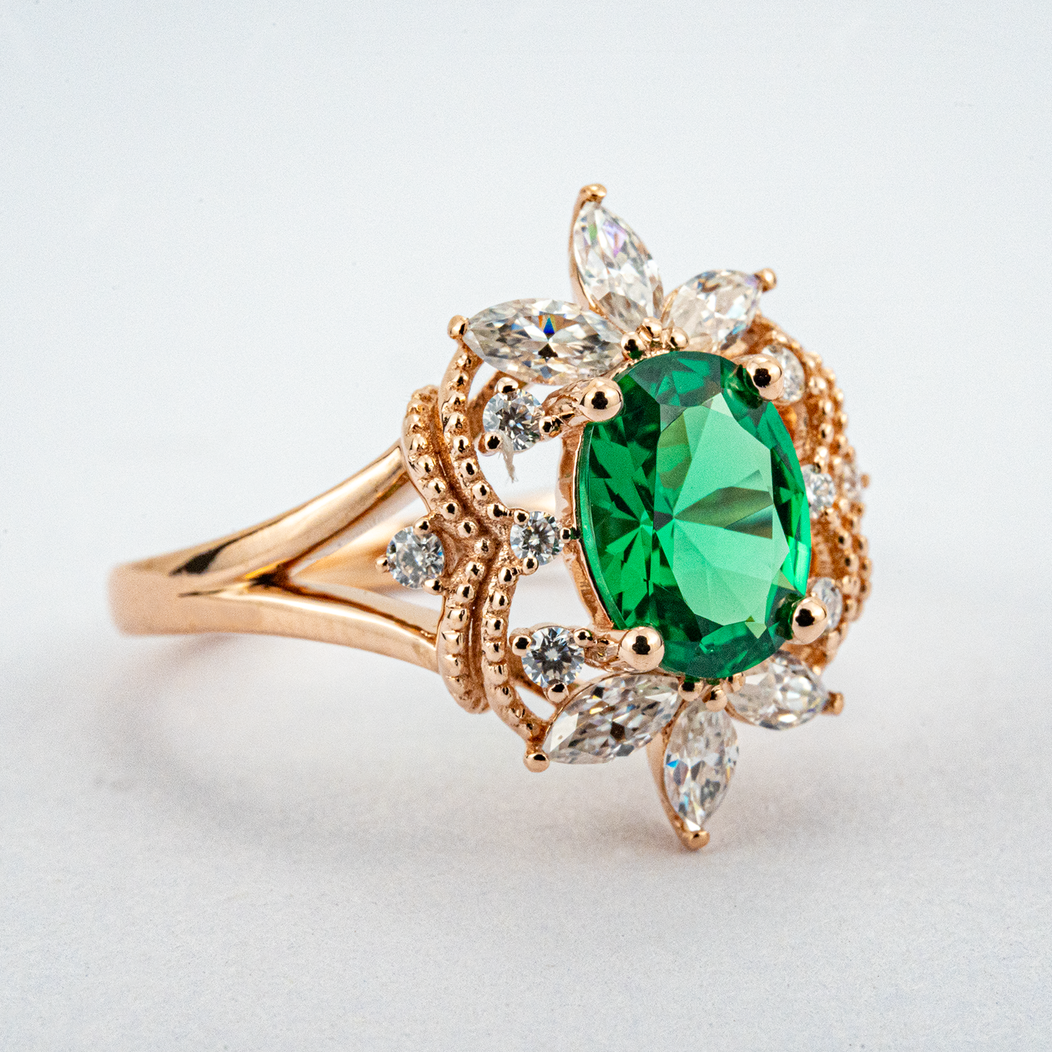 Sparkling Oval Cut Emeralds for Luxurious Jewelry Collection