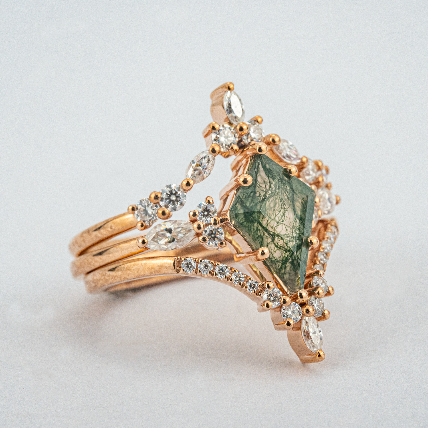 Luxurious Kite Moss Agate Ring Set with Moissanite for Elegant Accessories