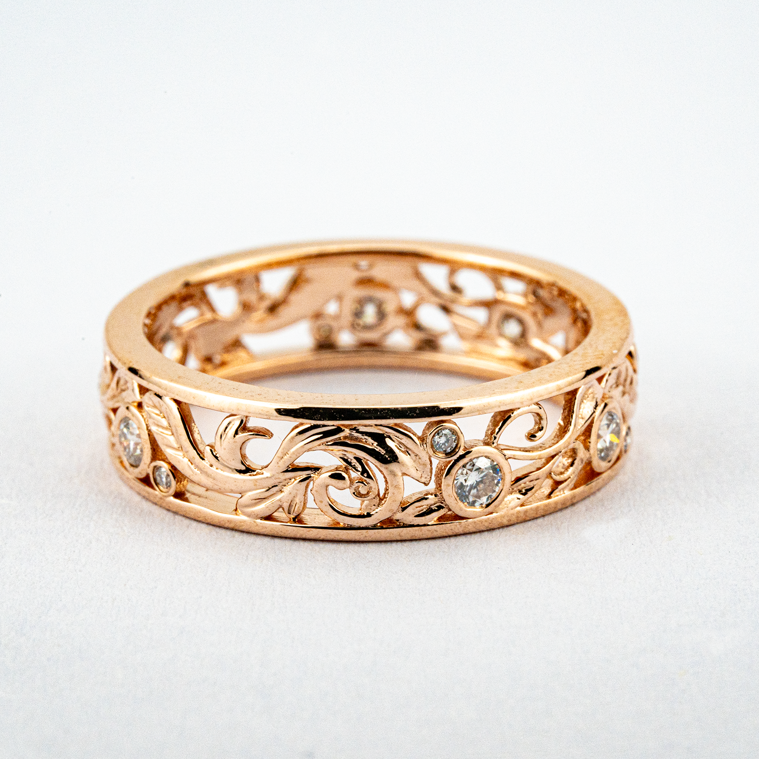 Unique Diamond Gold Leaf Band.