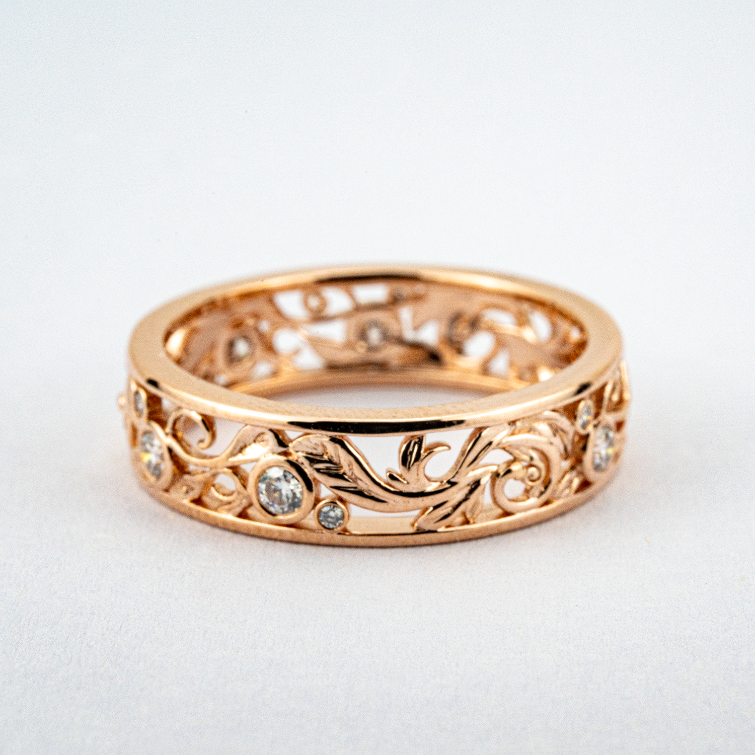Unique Diamond Gold Leaf Band.