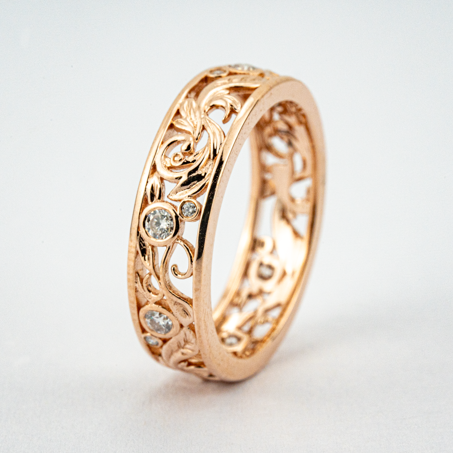 Unique Diamond Gold Leaf Band.