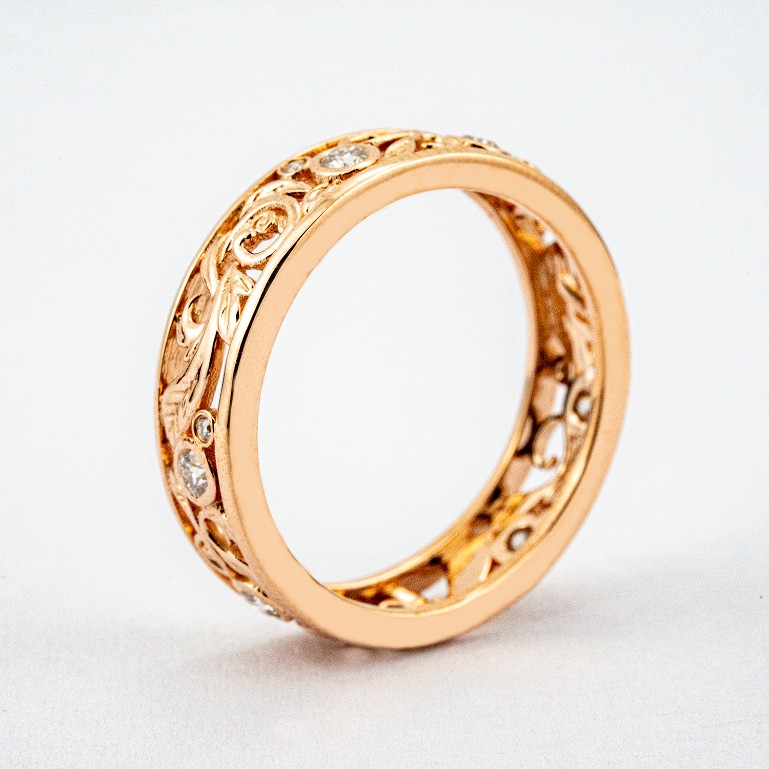 Unique Diamond Gold Leaf Band.