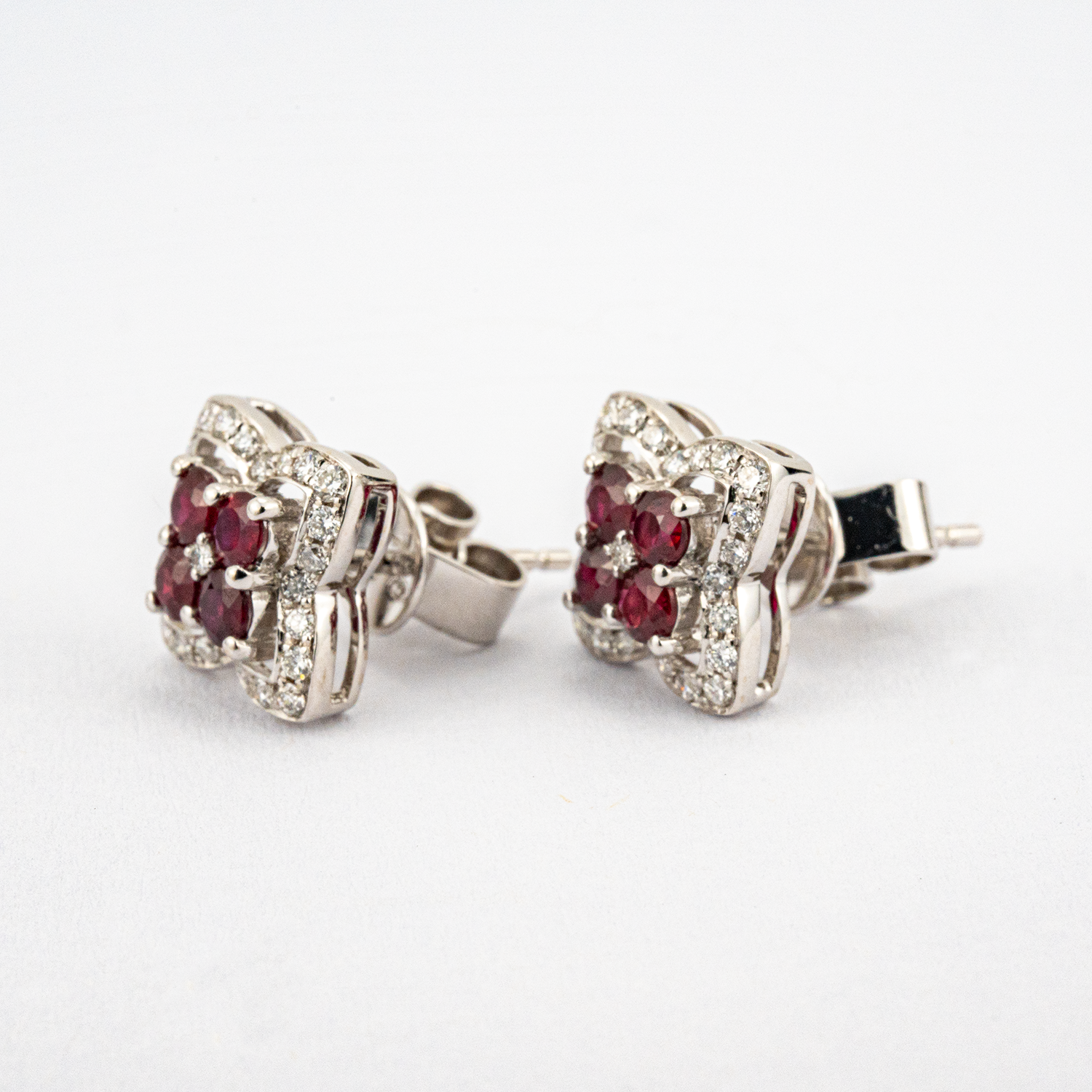 Stunning Ruby Earrings in White Gold - Dazzling Gemstone Jewelry