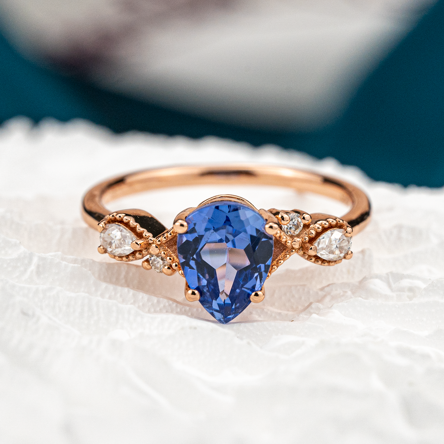Pear Lab Sapphire Gold Ring With Moissnaite.