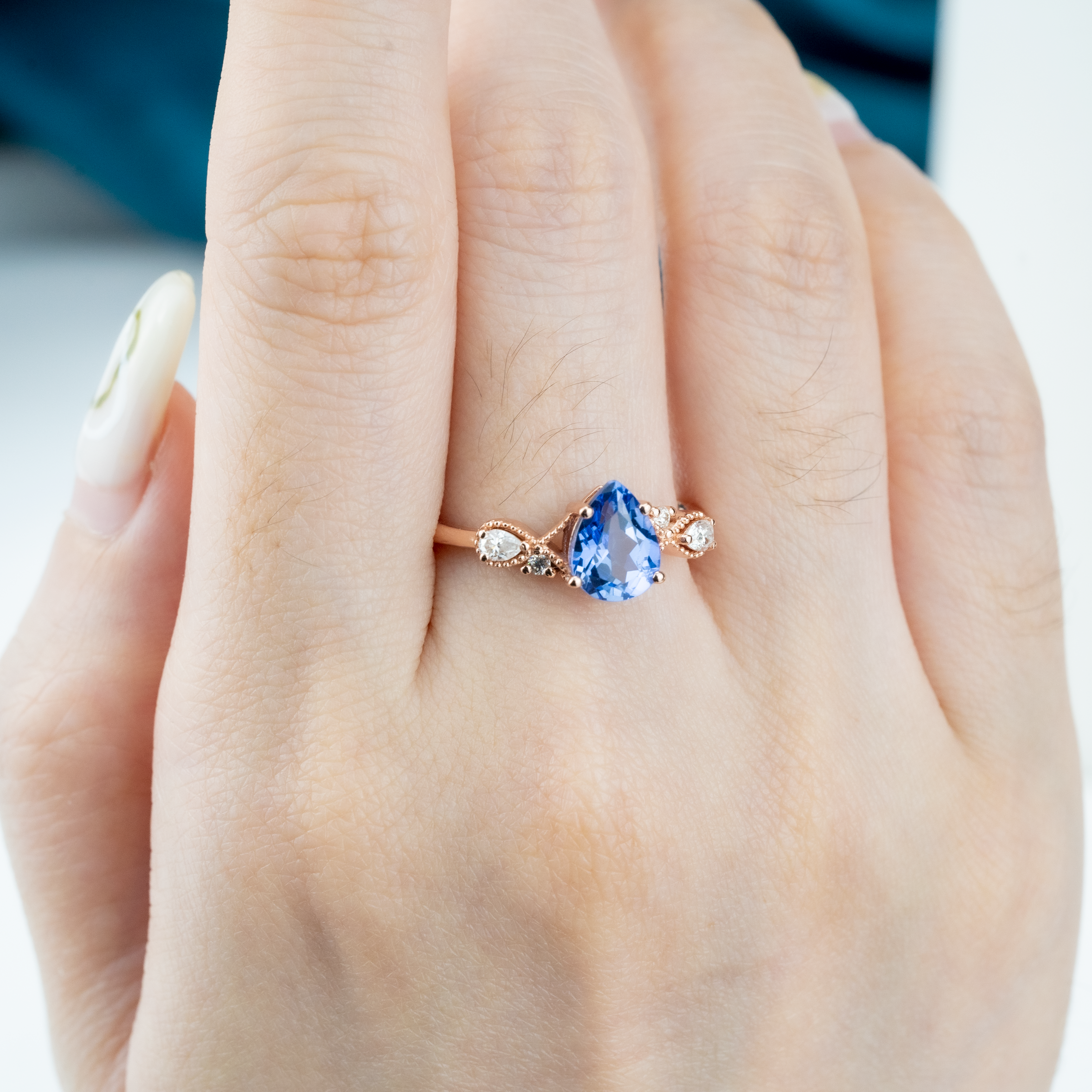 Pear Lab Sapphire Gold Ring With Moissnaite.