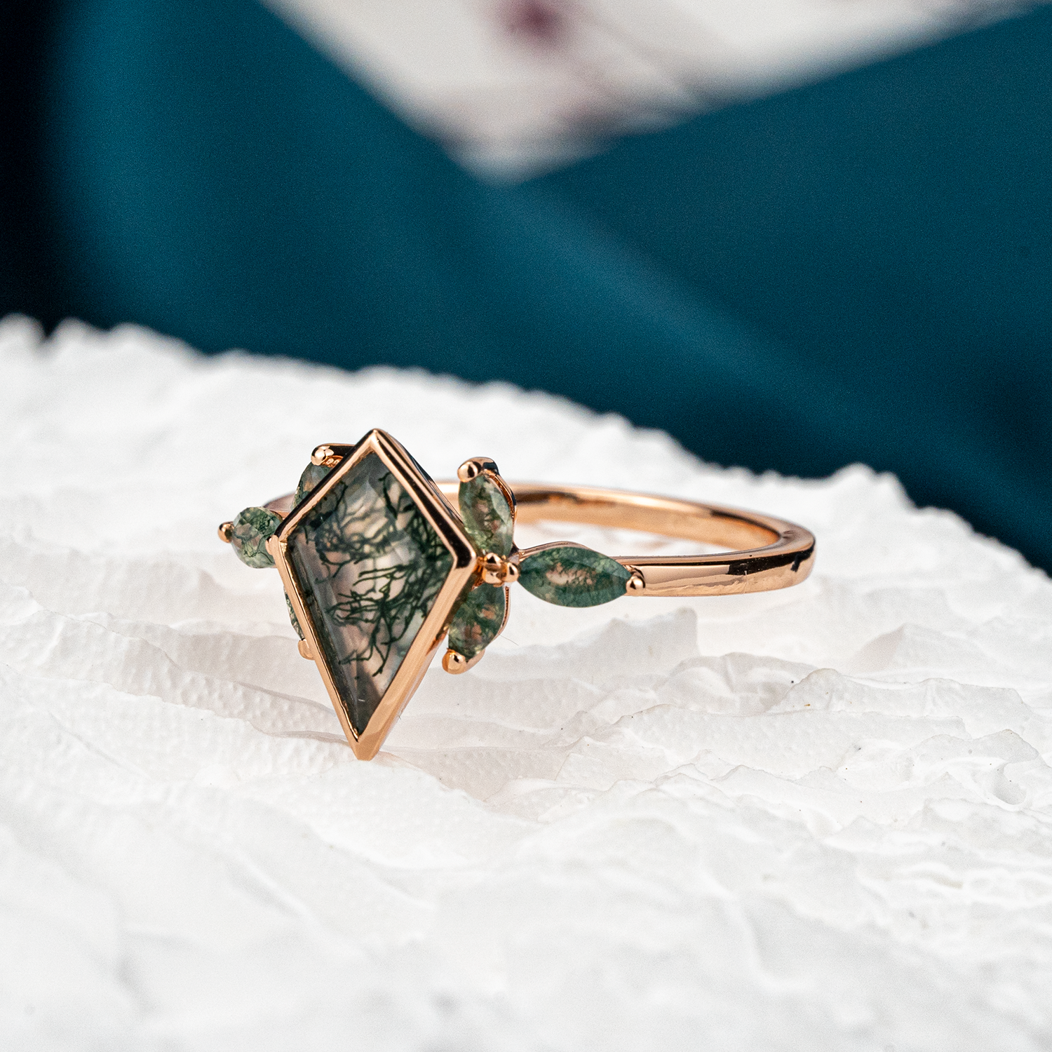 Unique Kite Moss Agate Leaf Gold Ring.