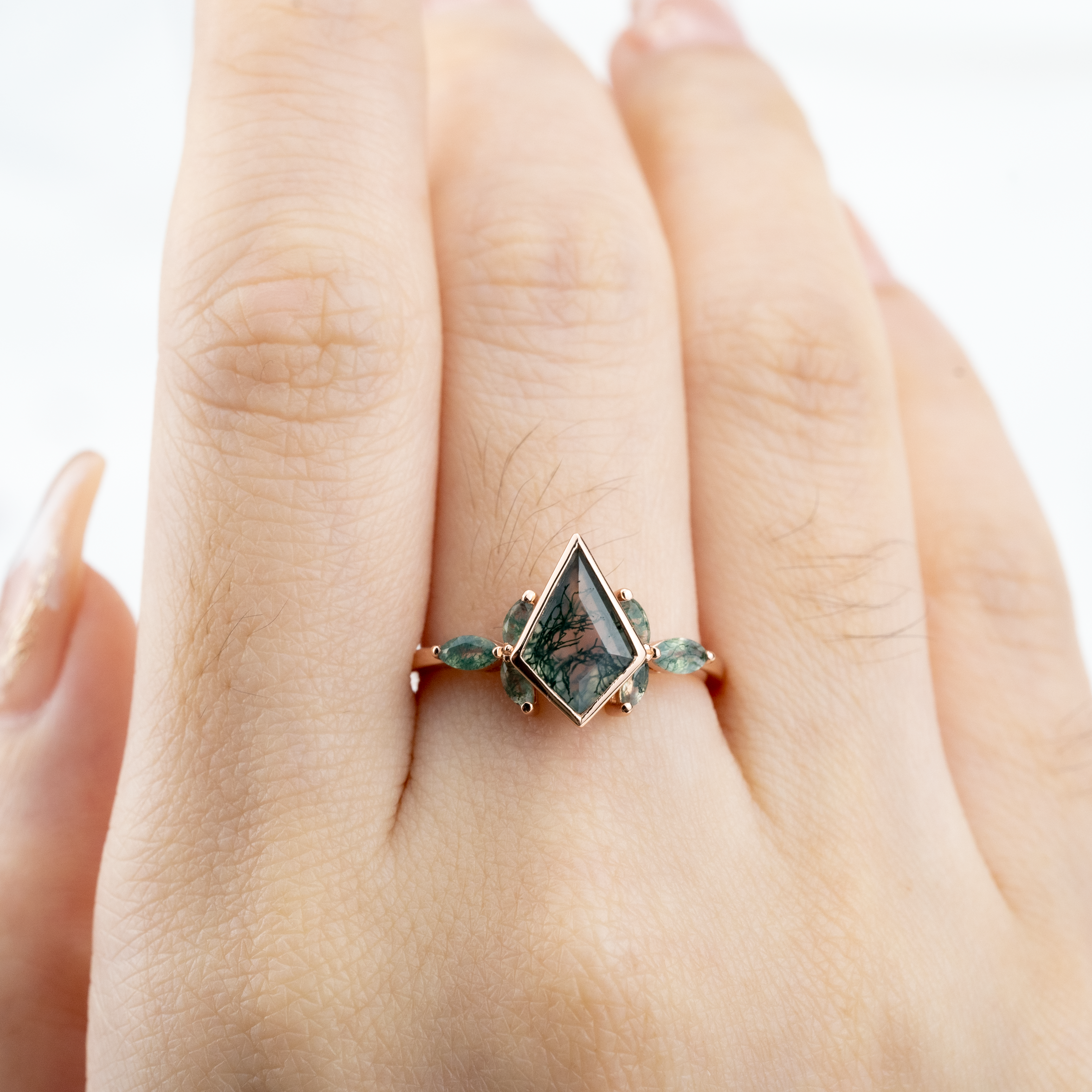Unique Kite Moss Agate Leaf Gold Ring.
