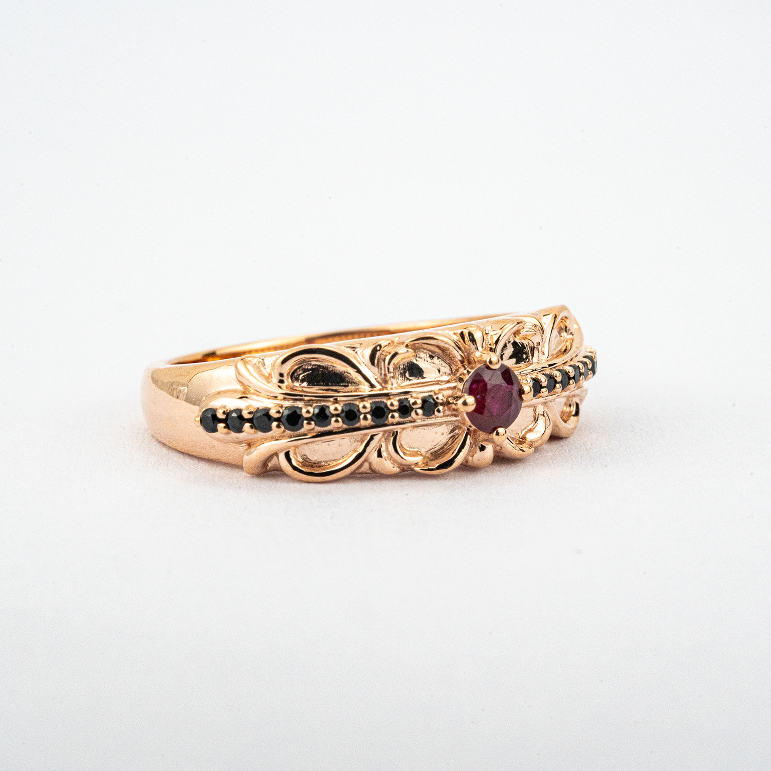 ELEVA - Vintage Round Garnet Rose Gold Engagement Band Handmade Gold Ring
